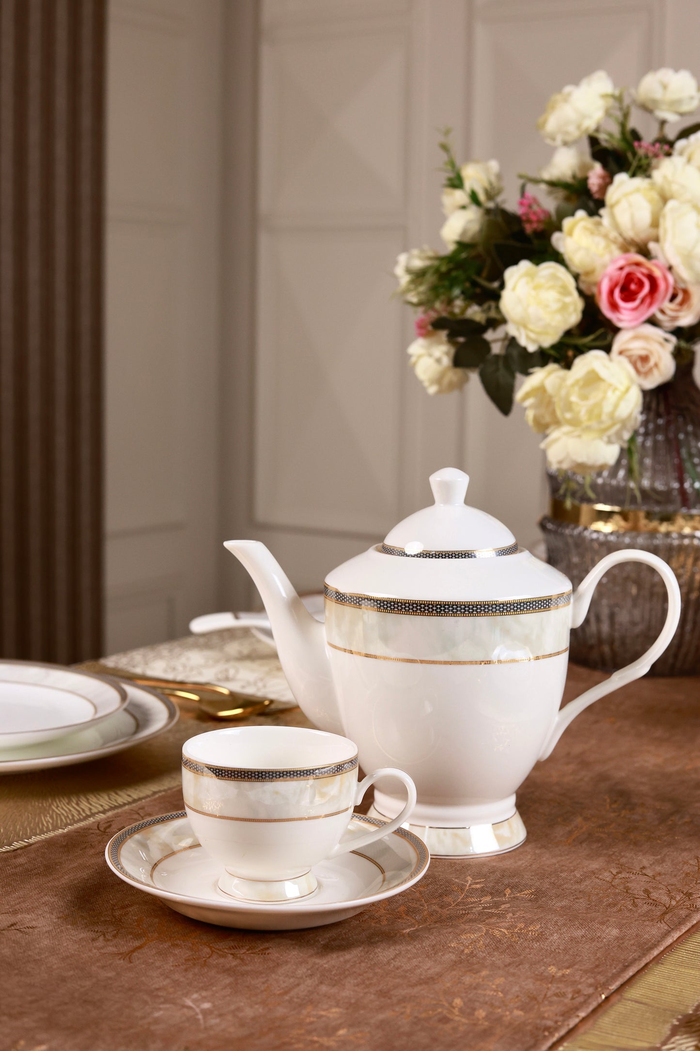 Oyster Pearl 15 Pcs Tea Set