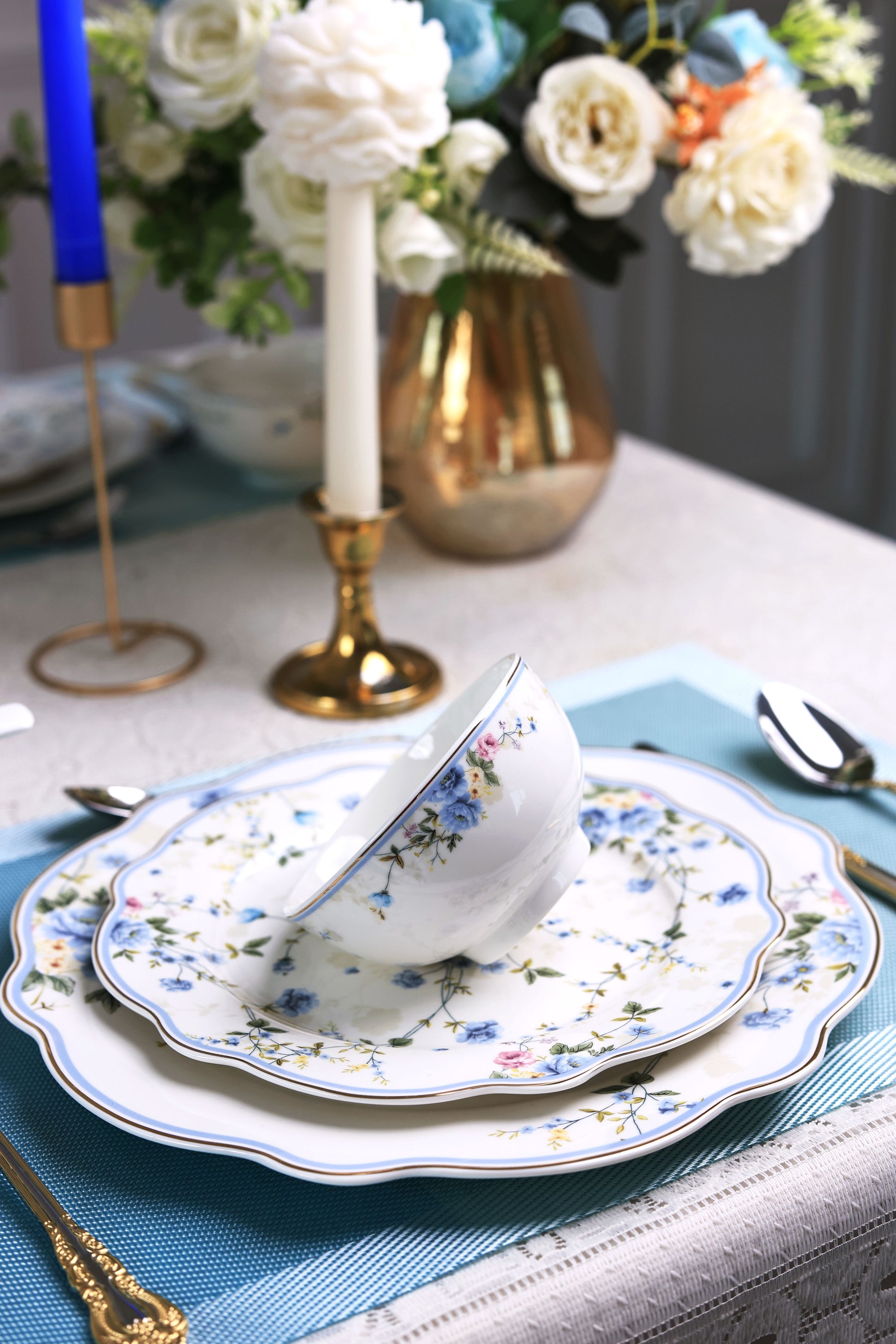 Yorkshire Bloom 59 Pcs Dinner Set - Vigneto