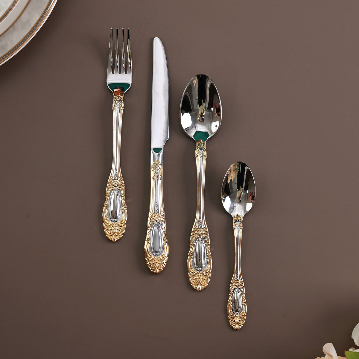 Regal Medallion 24 Pcs Cutlery Set (Palace Collection, 24K Gold Plated)