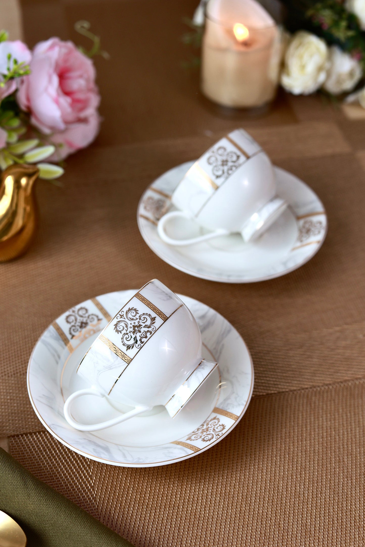 Regency Gold Cup and Saucer Set (6 Cups and 6 Saucers)