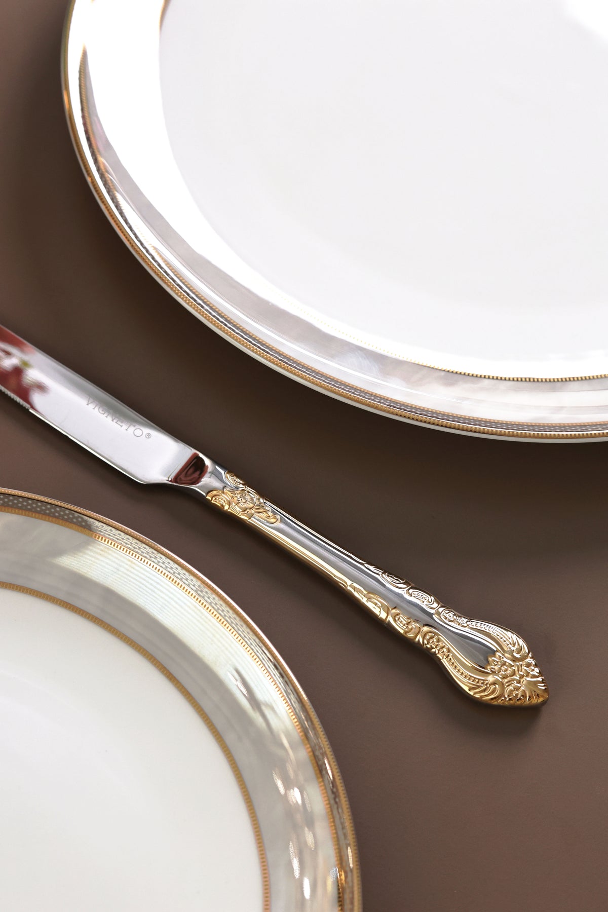Royal Crest 24 Pcs Cutlery Set (Palace Collection, 24K Gold Plated)