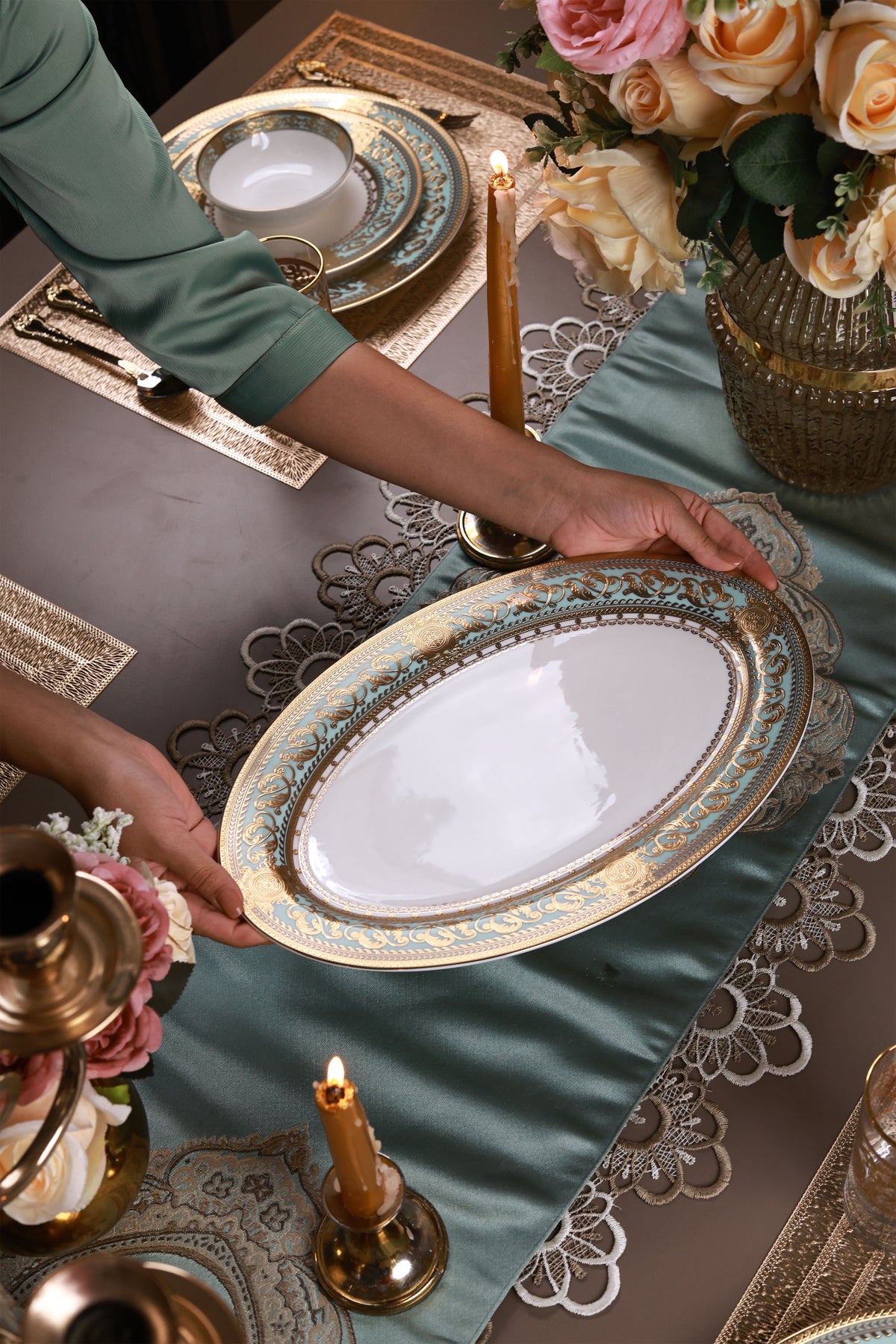 Rococo Majeste 42 Pcs Dinner Set (Palace Collection, 24K Embossed Gold)