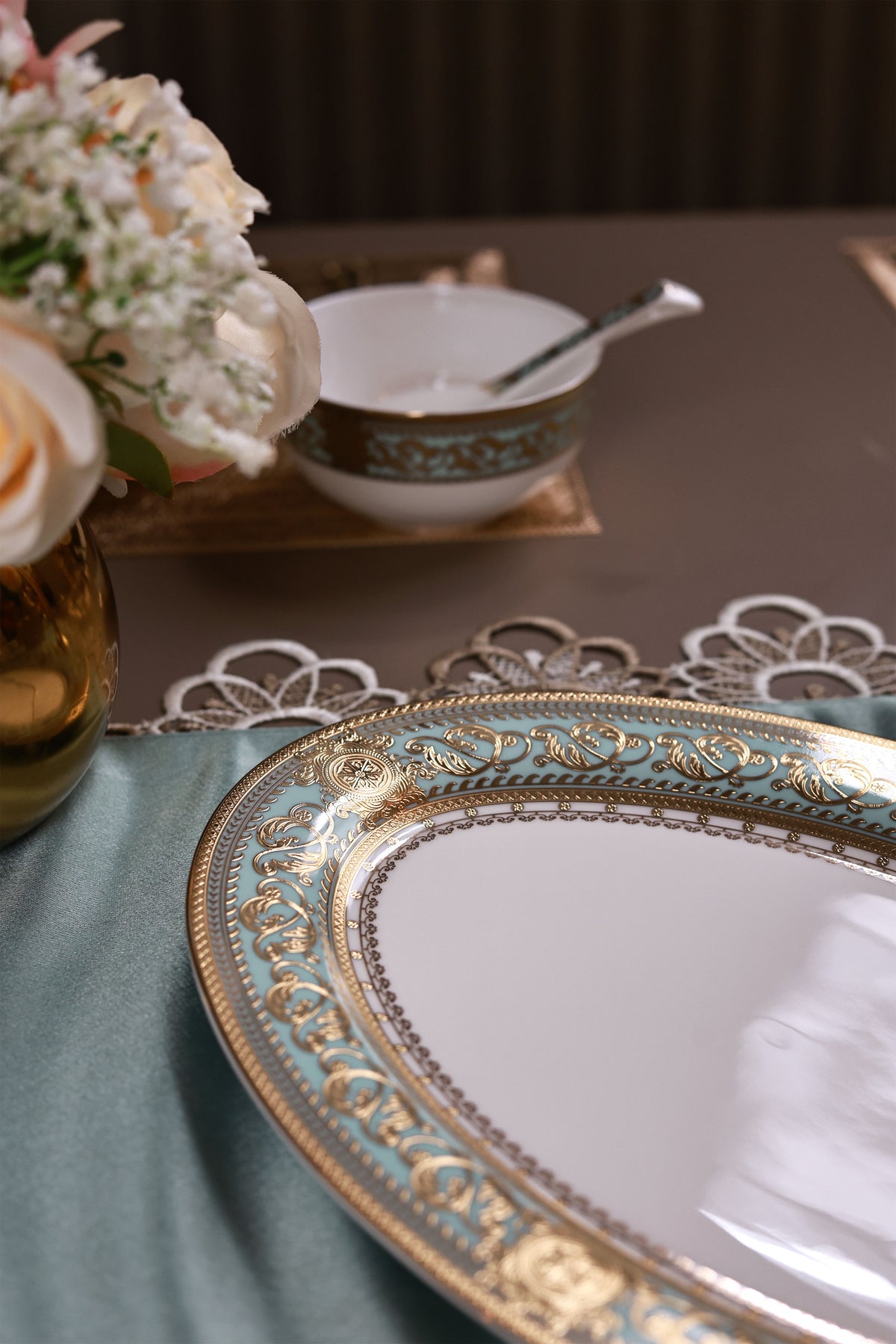 Rococo Majeste 42 Pcs Dinner Set (Palace Collection, 24K Embossed Gold)