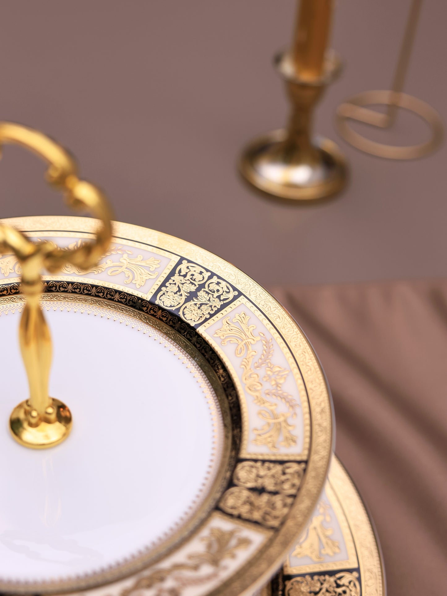 Chateau d'Or Two Tier Dessert Stand (Palace Collection, 24K Embossed Gold) - Vigneto