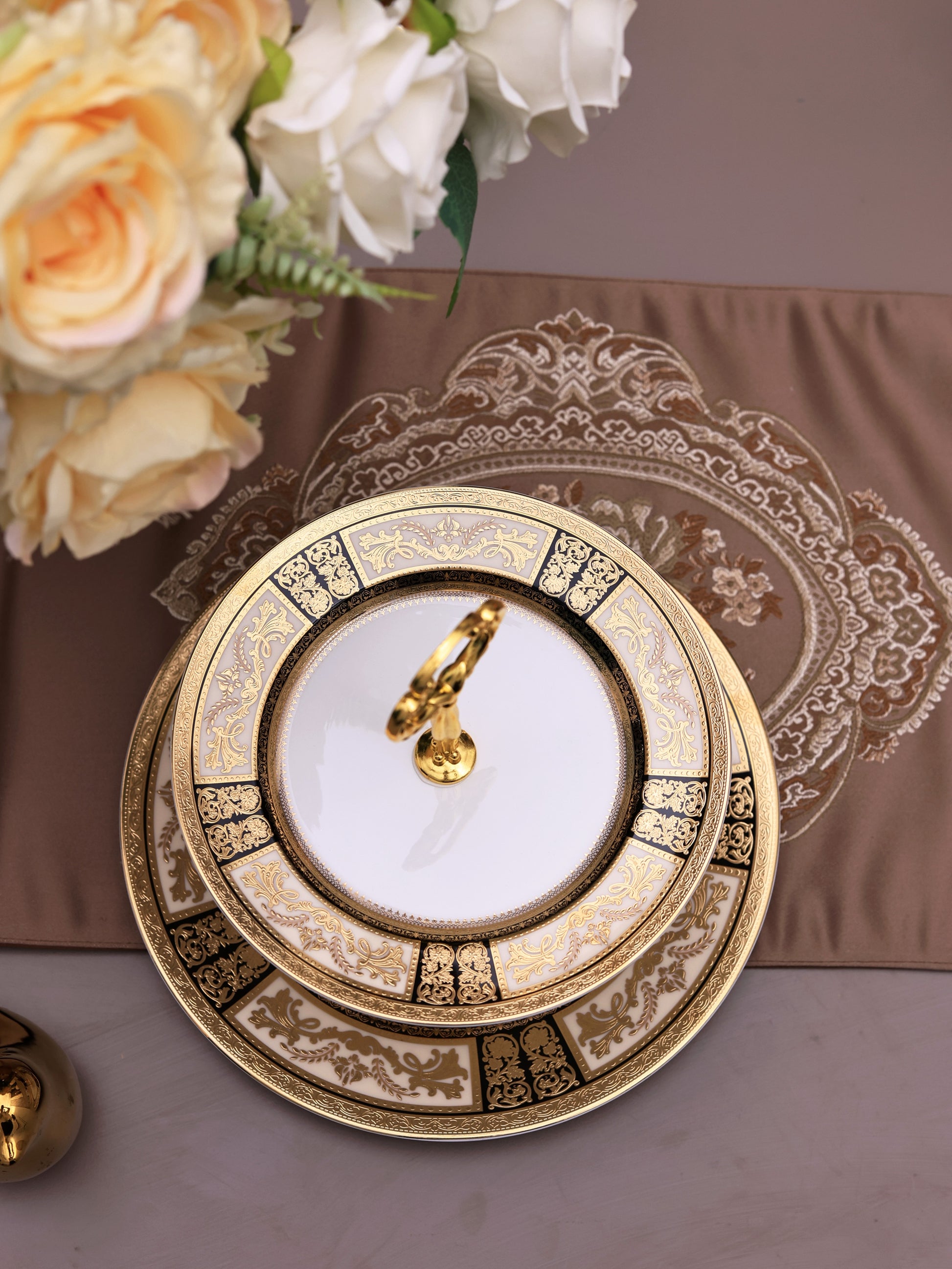 Chateau d'Or Two Tier Dessert Stand (Palace Collection, 24K Embossed Gold) - Vigneto