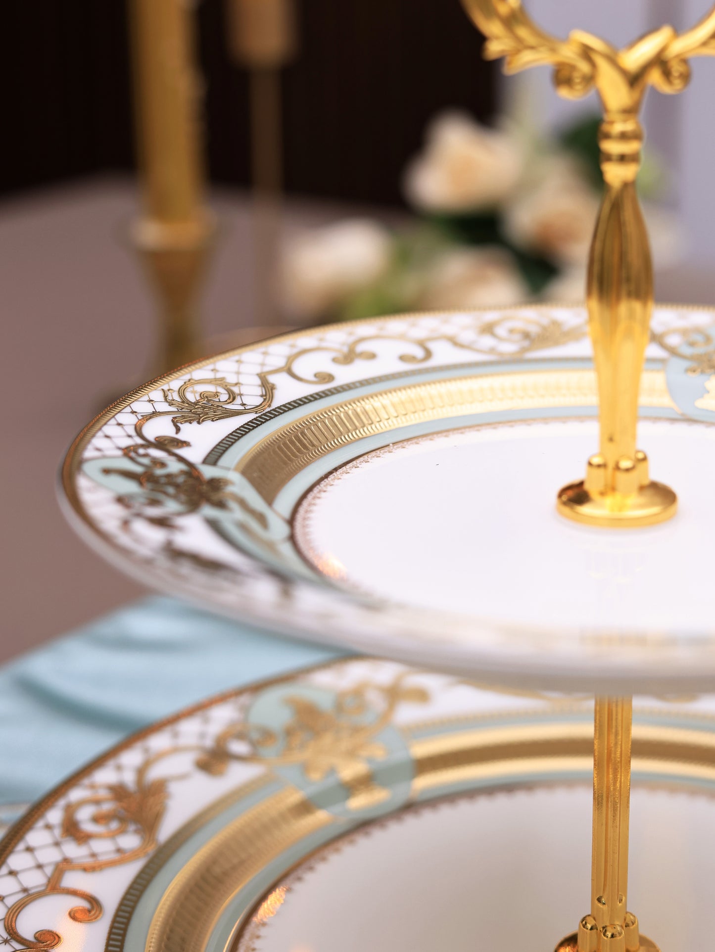 Palace Verde Two Tier Dessert Stand (Palace Collection, 24K Embossed Gold) - Vigneto