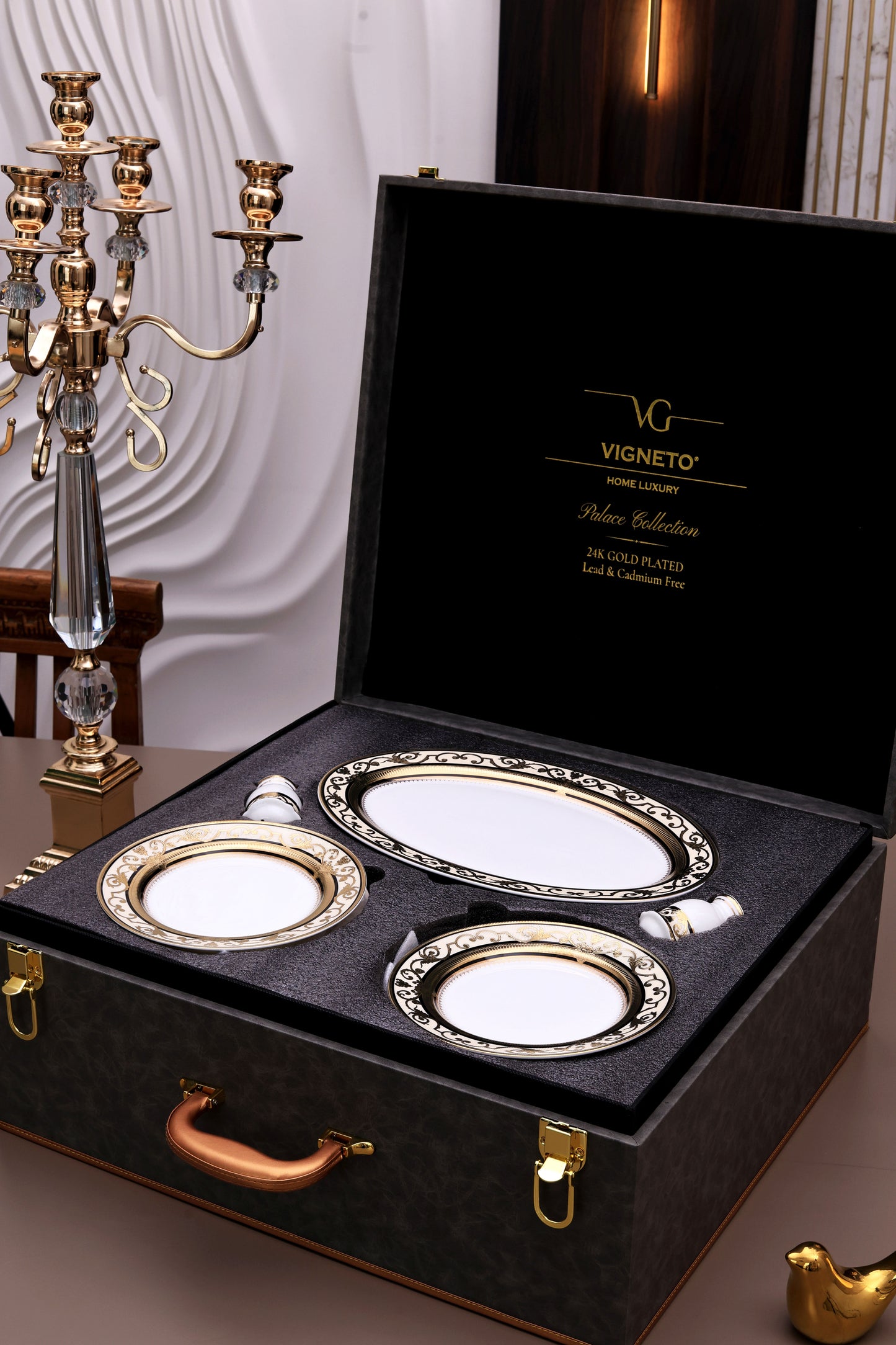 Gilded Realm 58 Pcs Dinner Set (Palace Collection, 24K Embossed Gold) - Vigneto