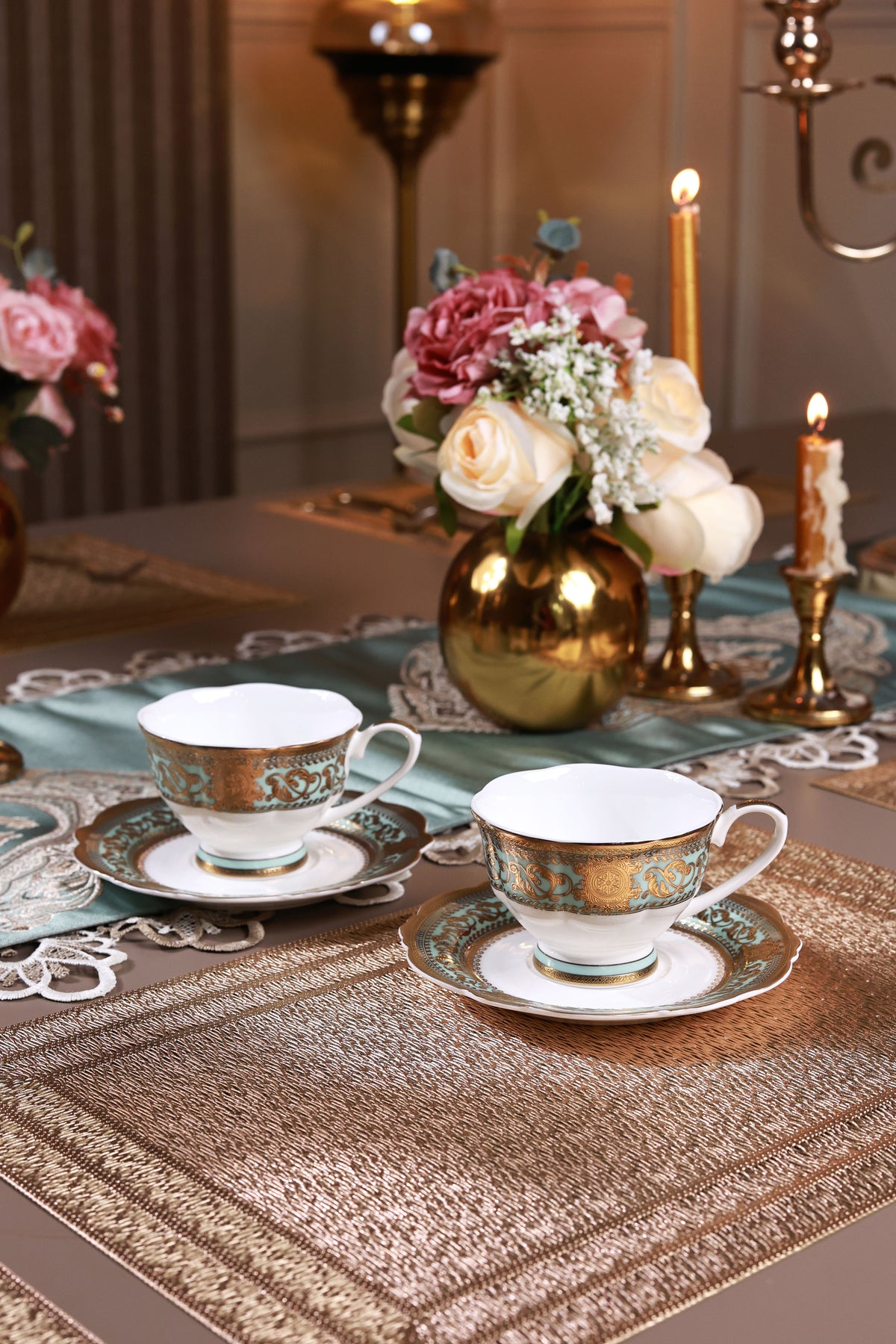 Rococo Majeste Cup and Saucer Set (Set of 6, Palace Collection, 24K Embossed Gold)