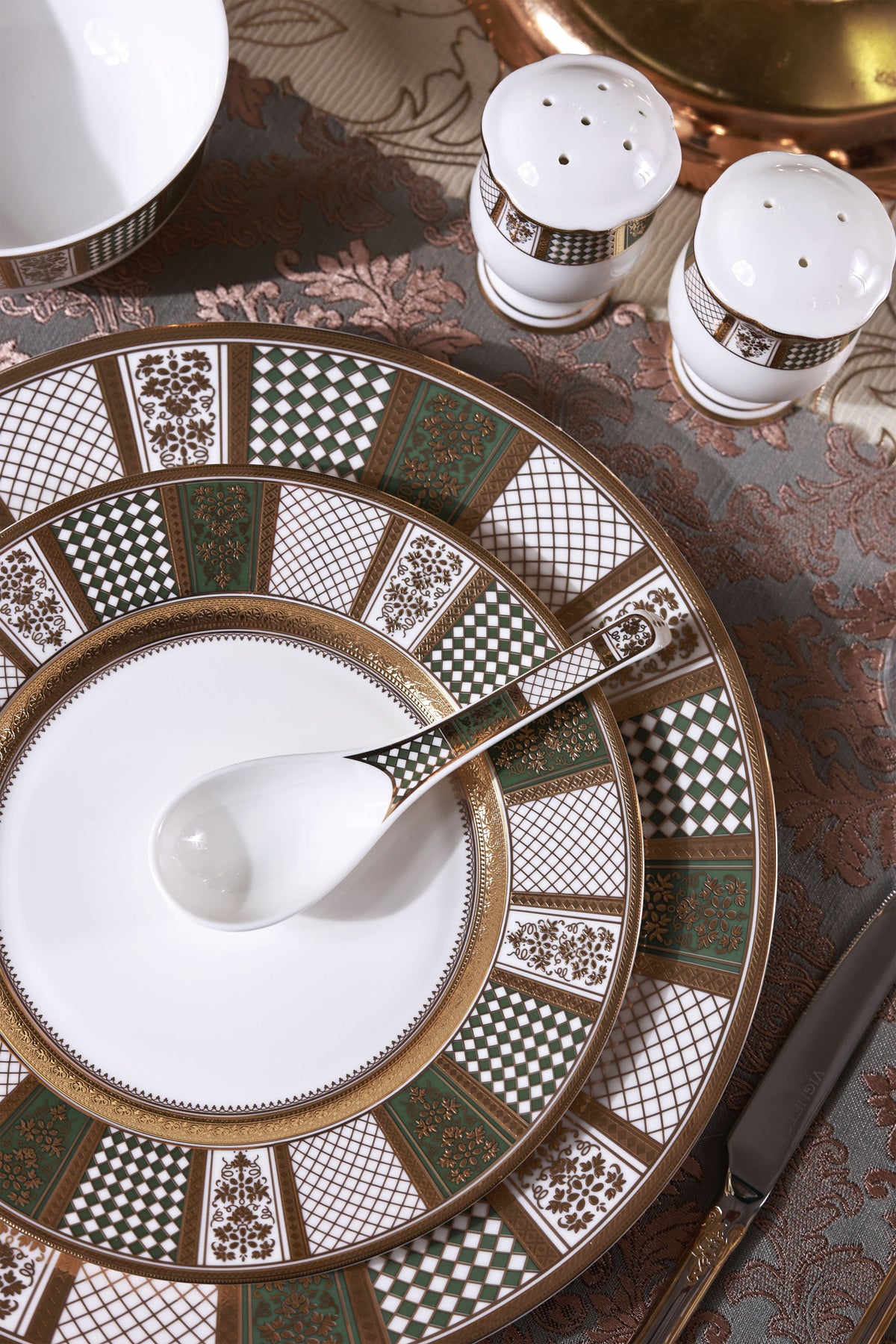 Emerald d'Or 42 Pcs Dinner Set (Palace Collection, 24K Embossed Gold)