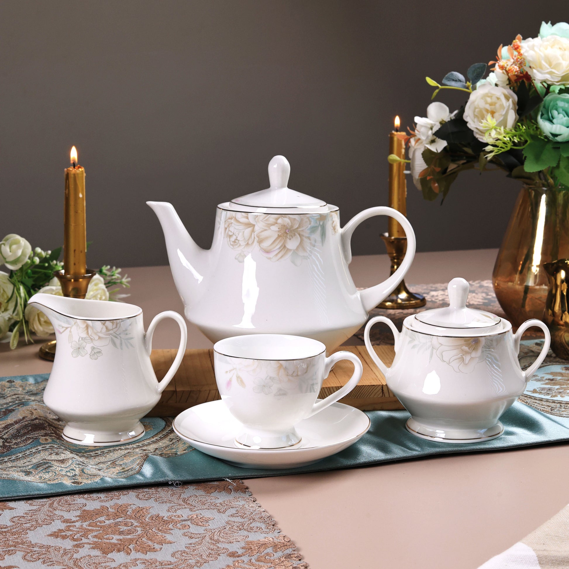 Sage Blume 15 Pcs Tea Set - Vigneto