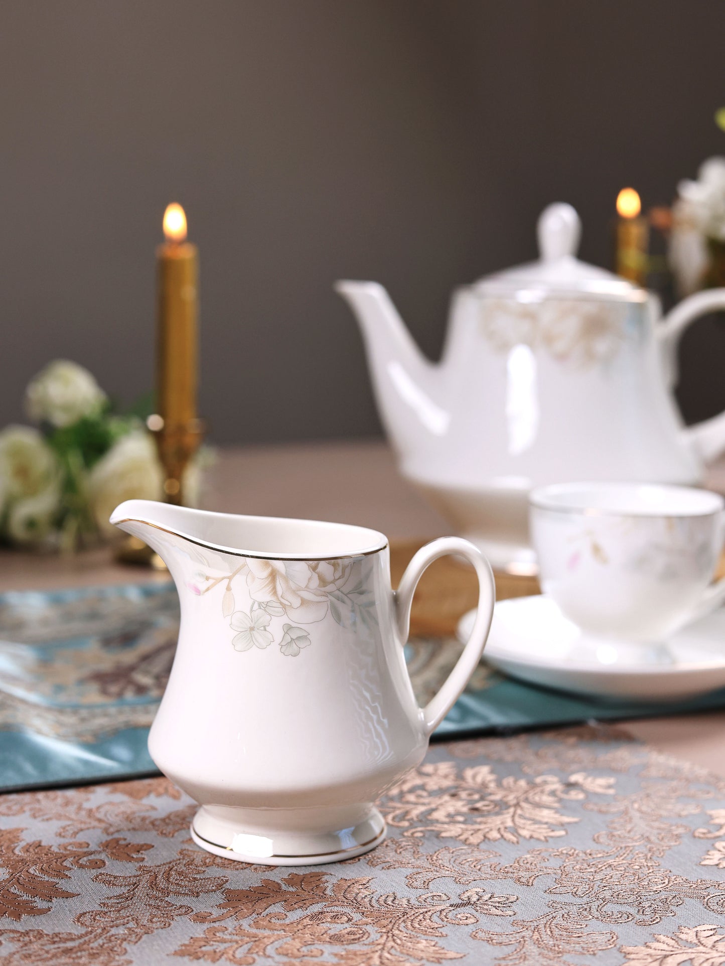 Sage Blume 15 Pcs Tea Set - Vigneto