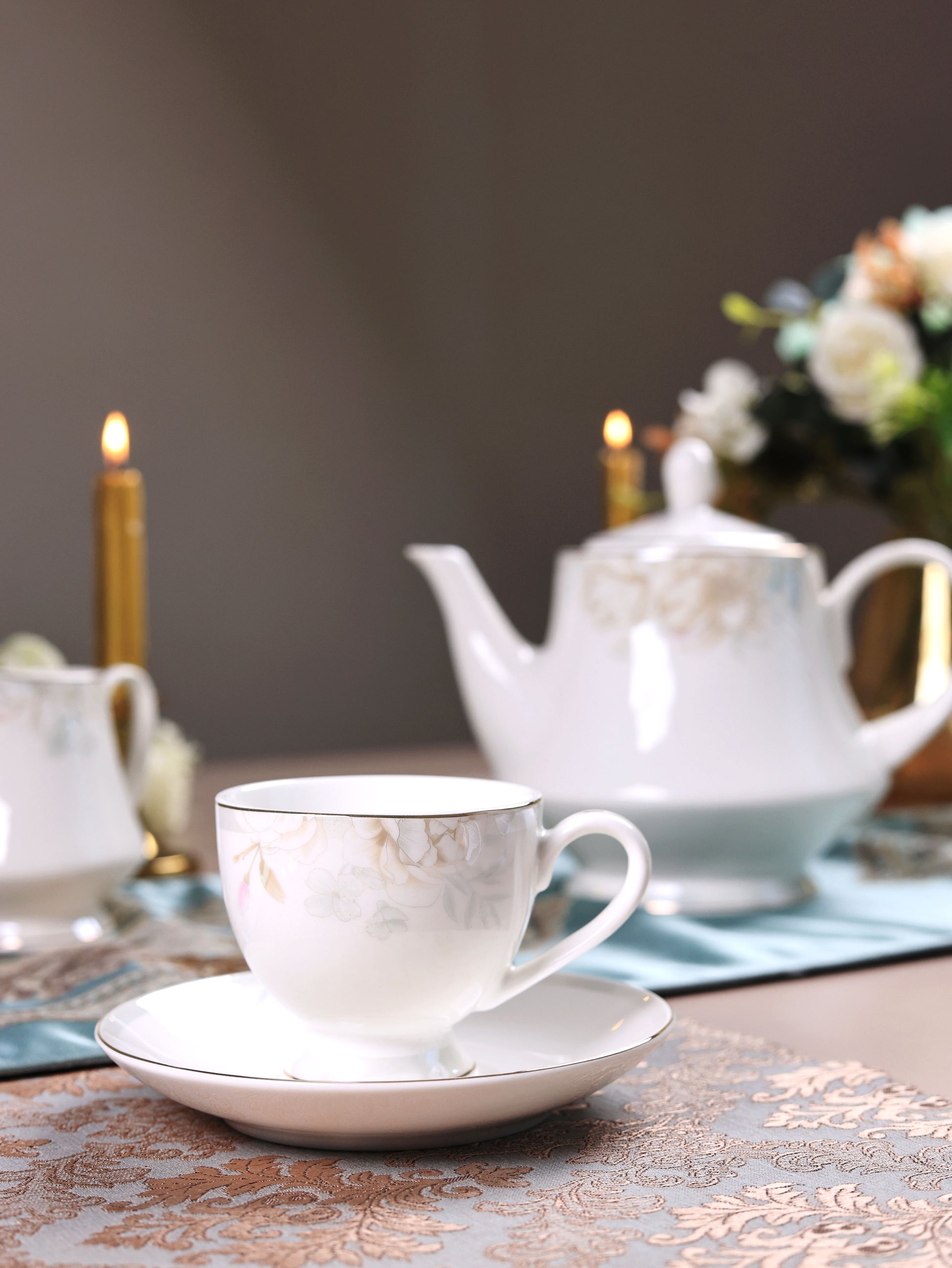 Sage Blume 15 Pcs Tea Set - Vigneto