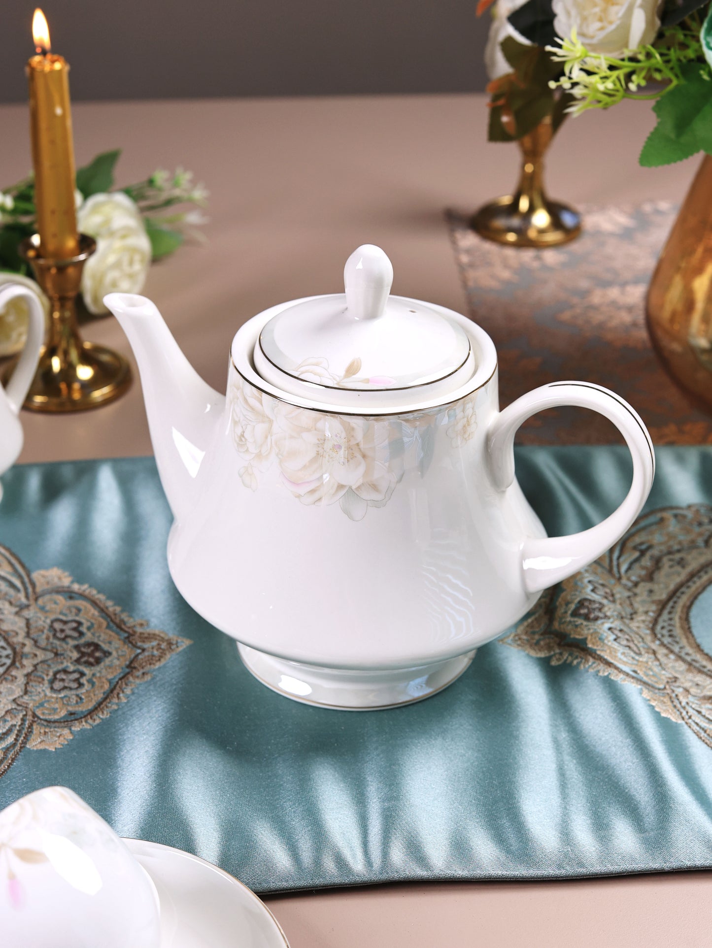 Sage Blume 15 Pcs Tea Set - Vigneto