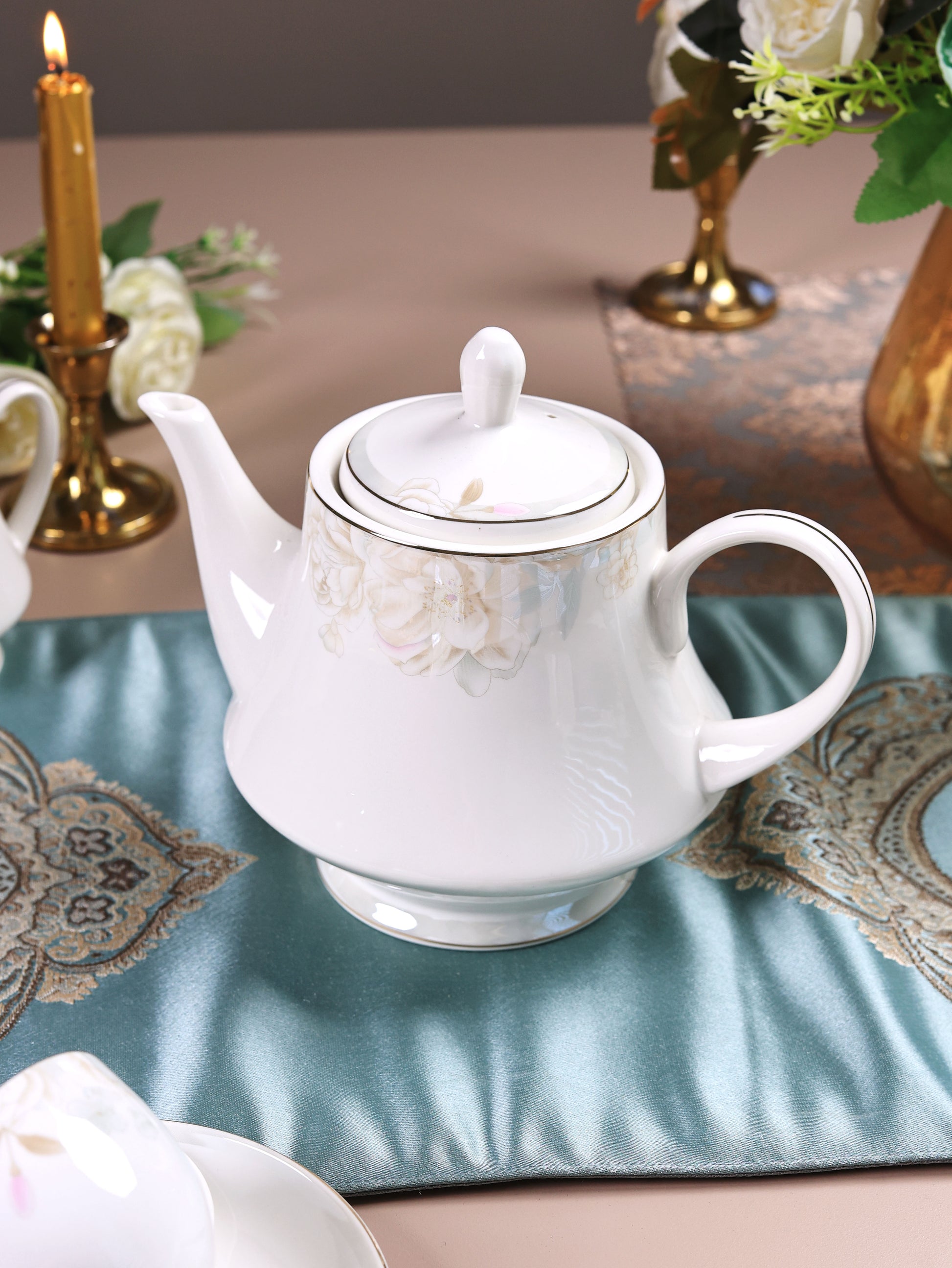 Sage Blume 15 Pcs Tea Set - Vigneto