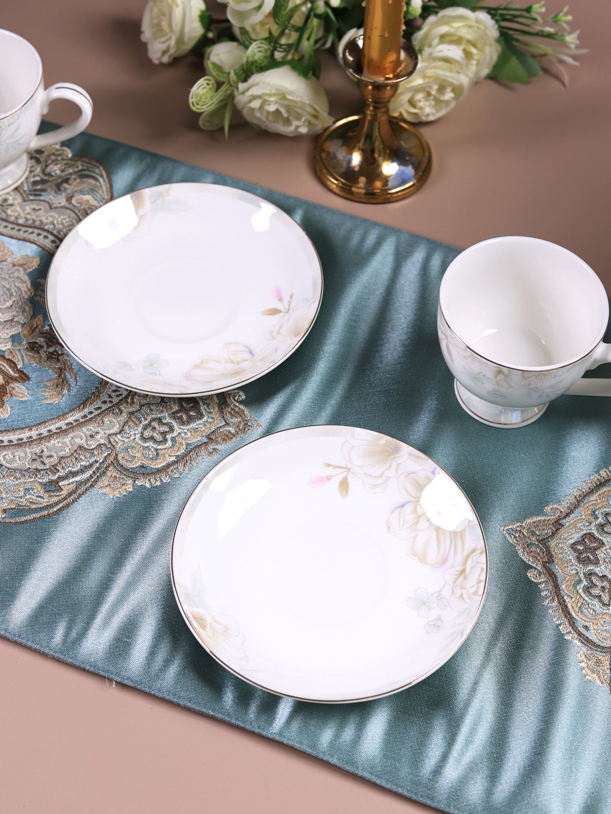 Sage Blume Cup and Saucer Set (6 Cups and 6 Saucers) - Vigneto
