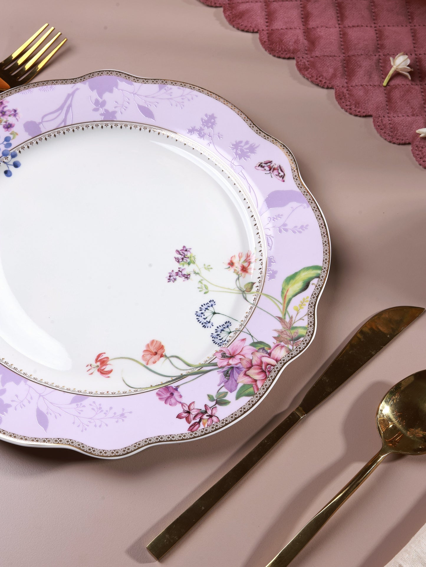 Lilac Garden 10.5" Dinner Plates (Set of 6)