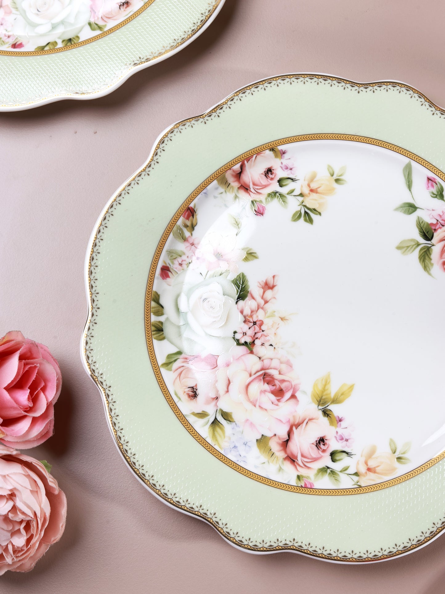 Pistachio Green 8" Quarter Plates (Set of 6)