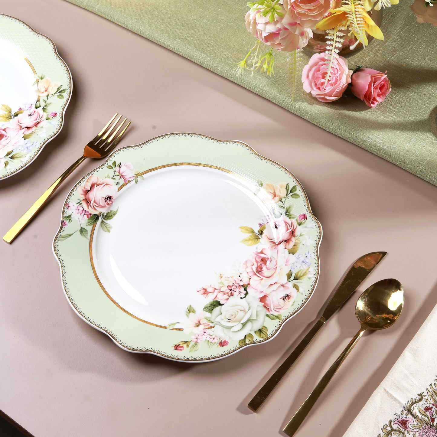 Pistachio Green 10.5" Dinner Plates (Set of 6)