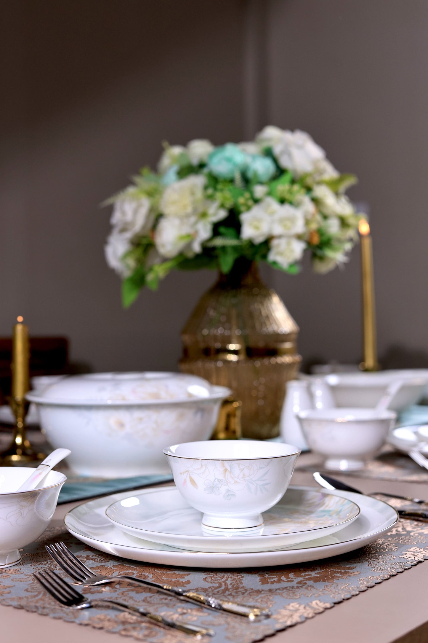 Sage Blume 60 Pcs Dinner Set - Vigneto