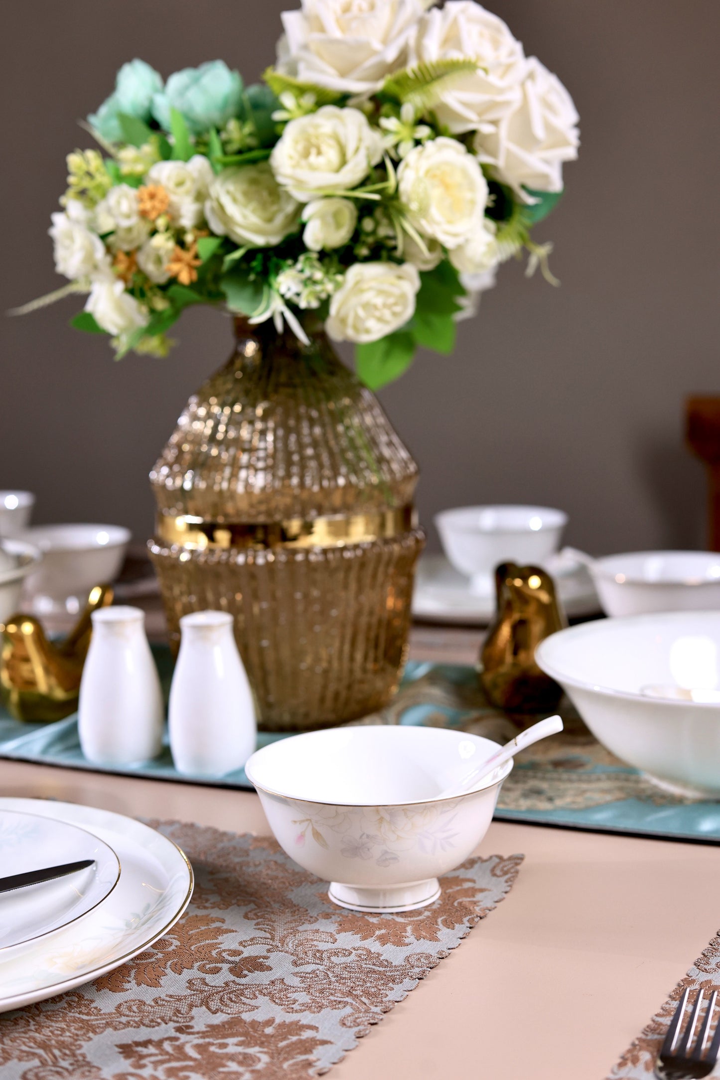 Sage Blume 60 Pcs Dinner Set - Vigneto