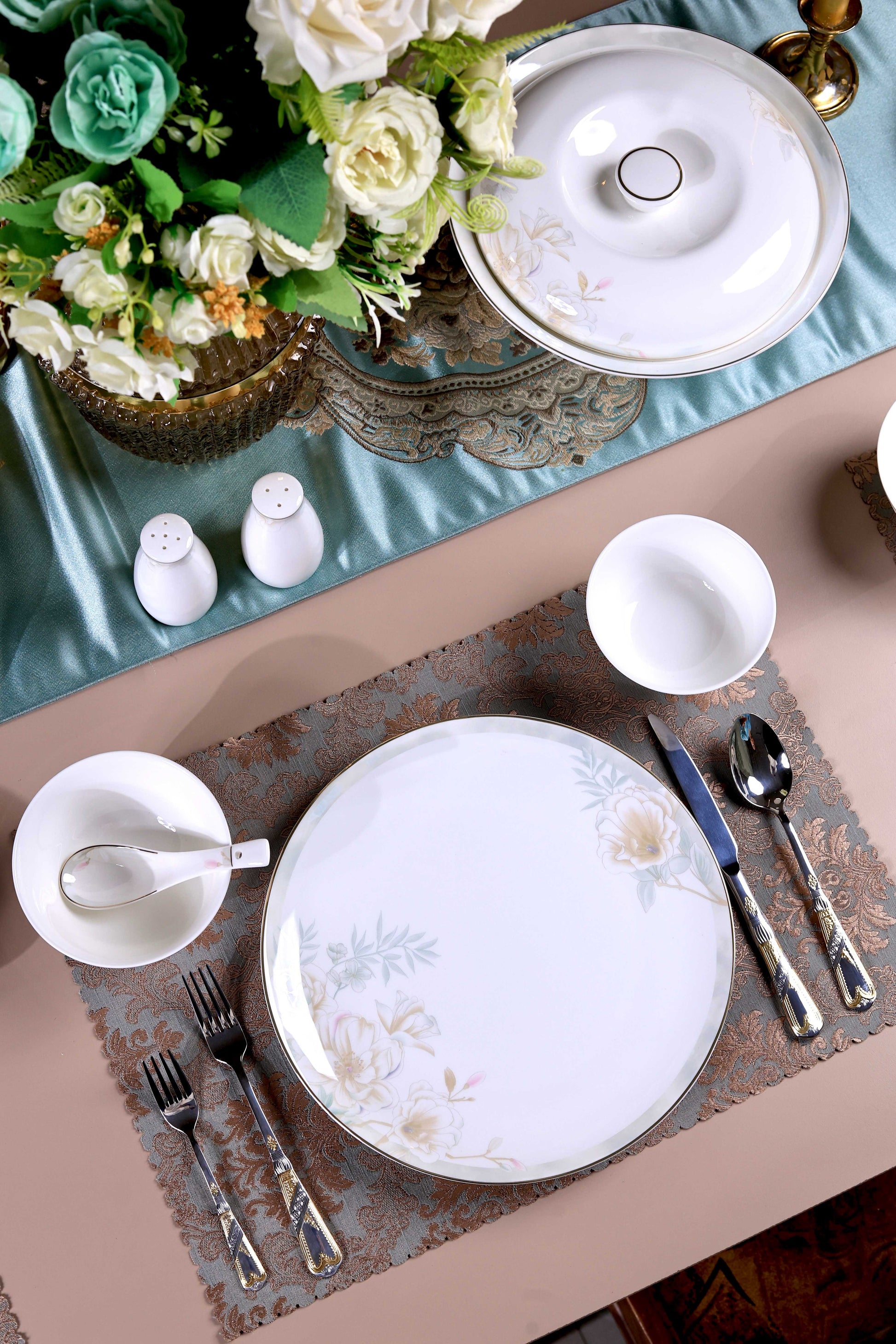 Sage Blume 60 Pcs Dinner Set - Vigneto