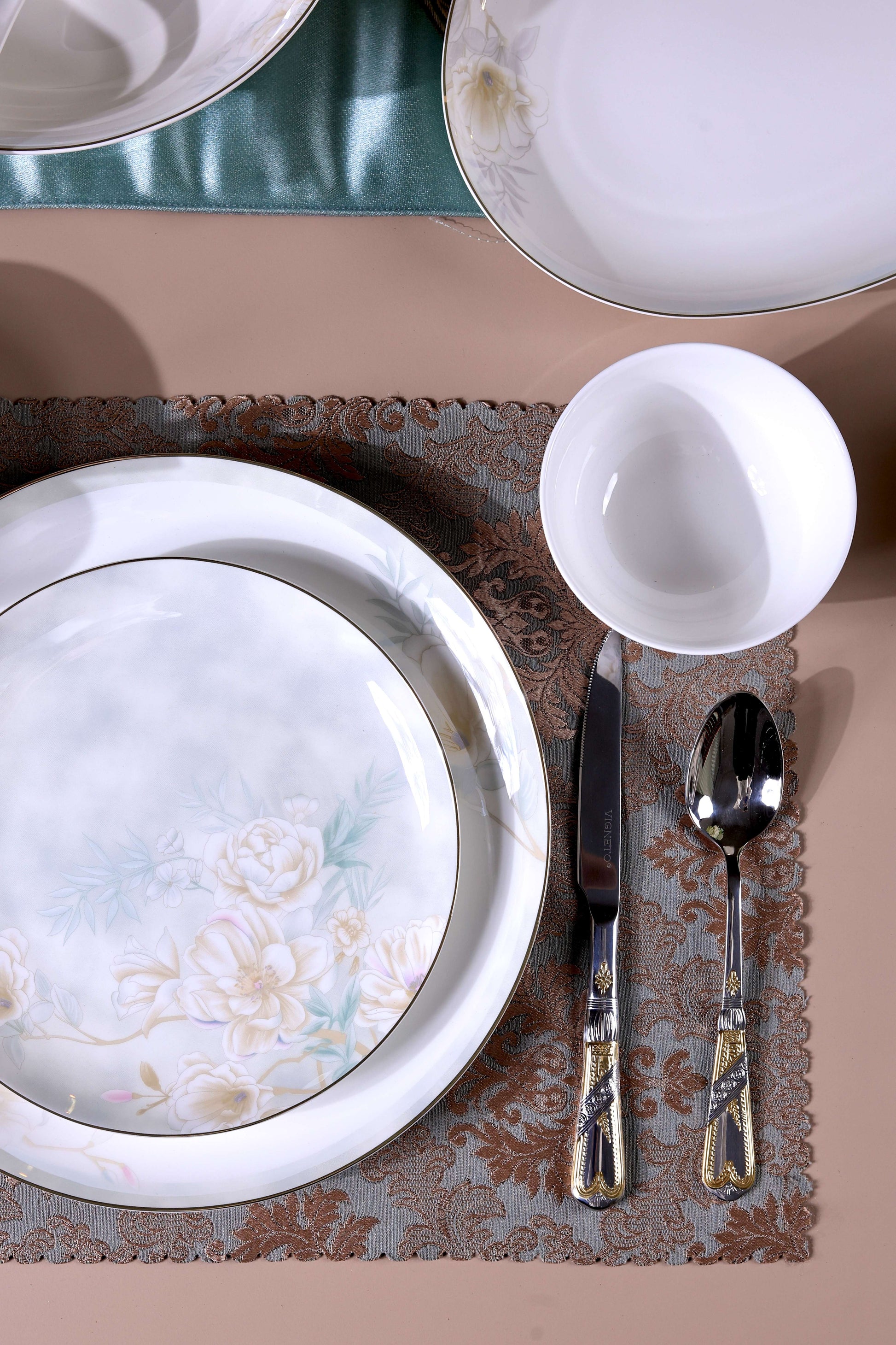 Sage Blume 60 Pcs Dinner Set - Vigneto