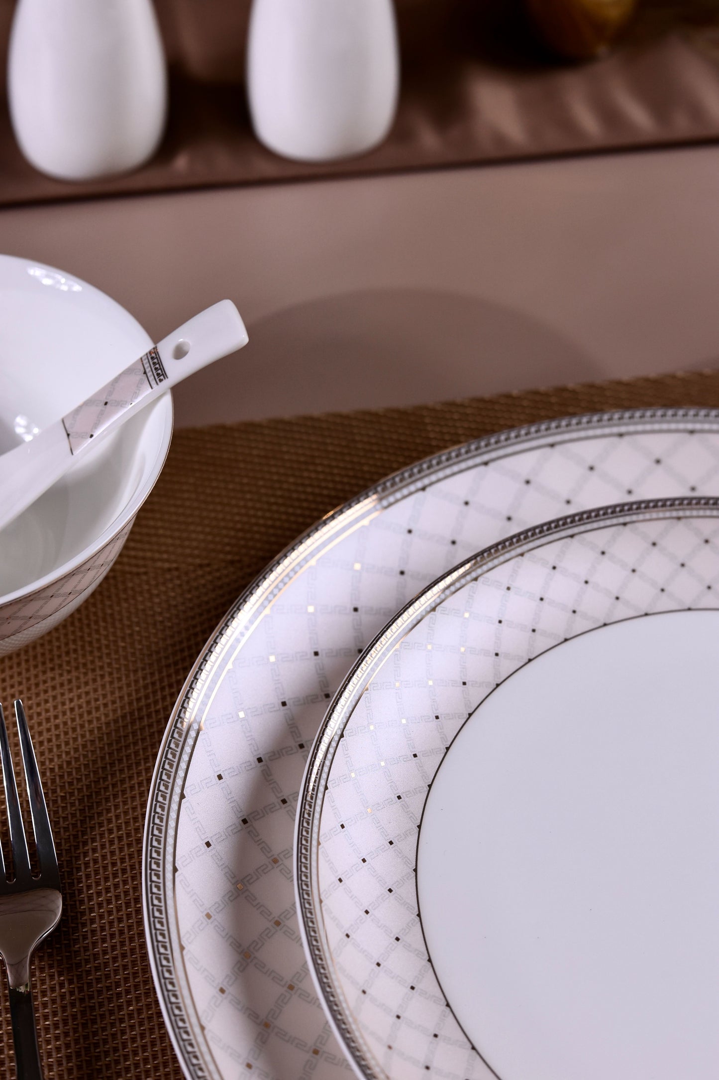 Rosé Champagne 60 Pcs Dinner Set - Vigneto