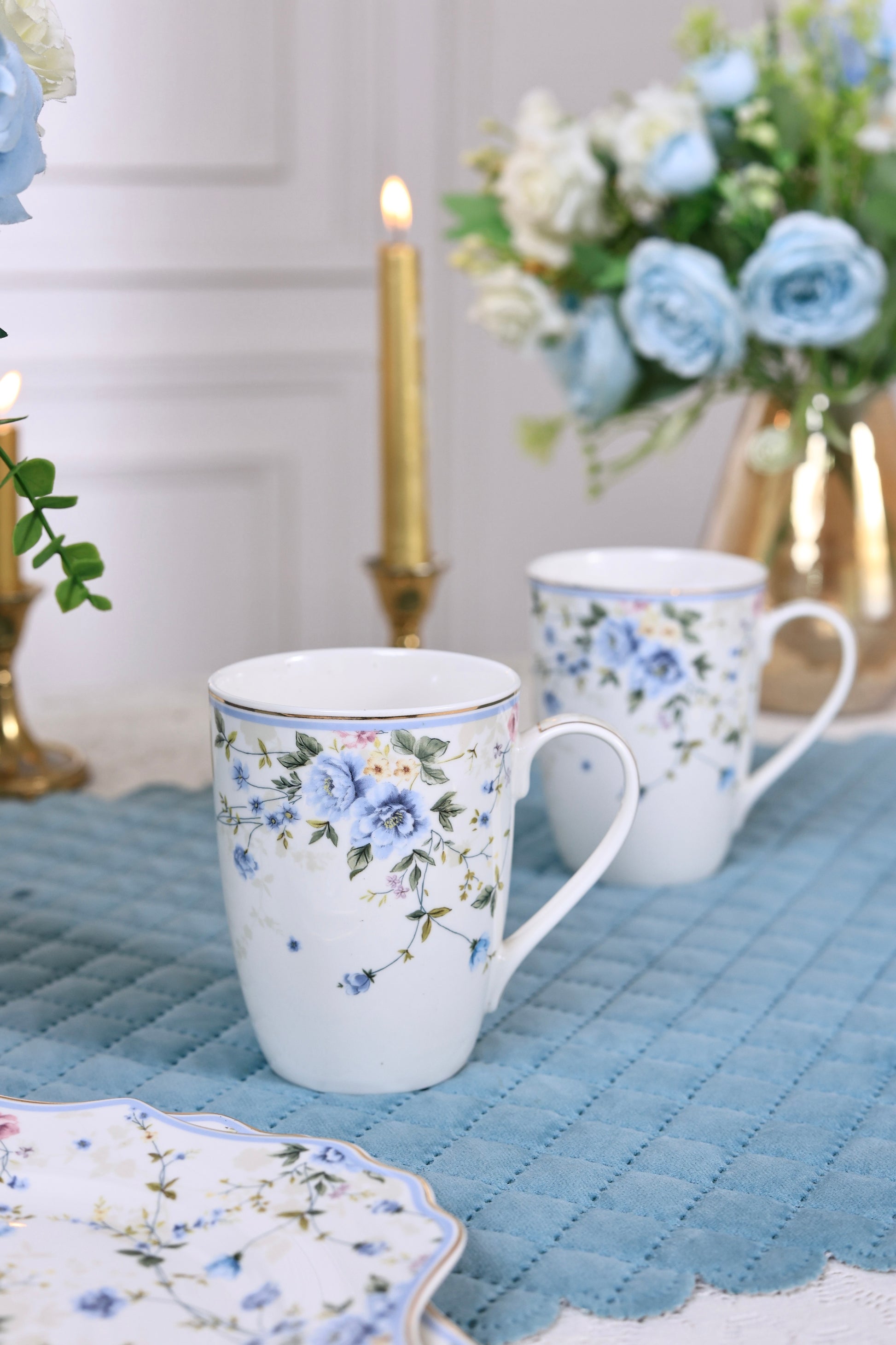 Yorkshire Bloom Coffee Mugs with Snack Plates (4 Mugs and 4 Snack Plates) - Vigneto