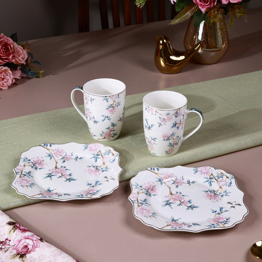 Victorian Green Coffee Mugs with Snack Plates (4 Mugs and 4 Snack Plates)