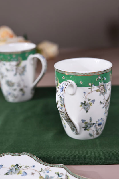 Tudor Green Coffee Mugs with Snack Plates (4 Mugs and 4 Snack Plates) - Vigneto