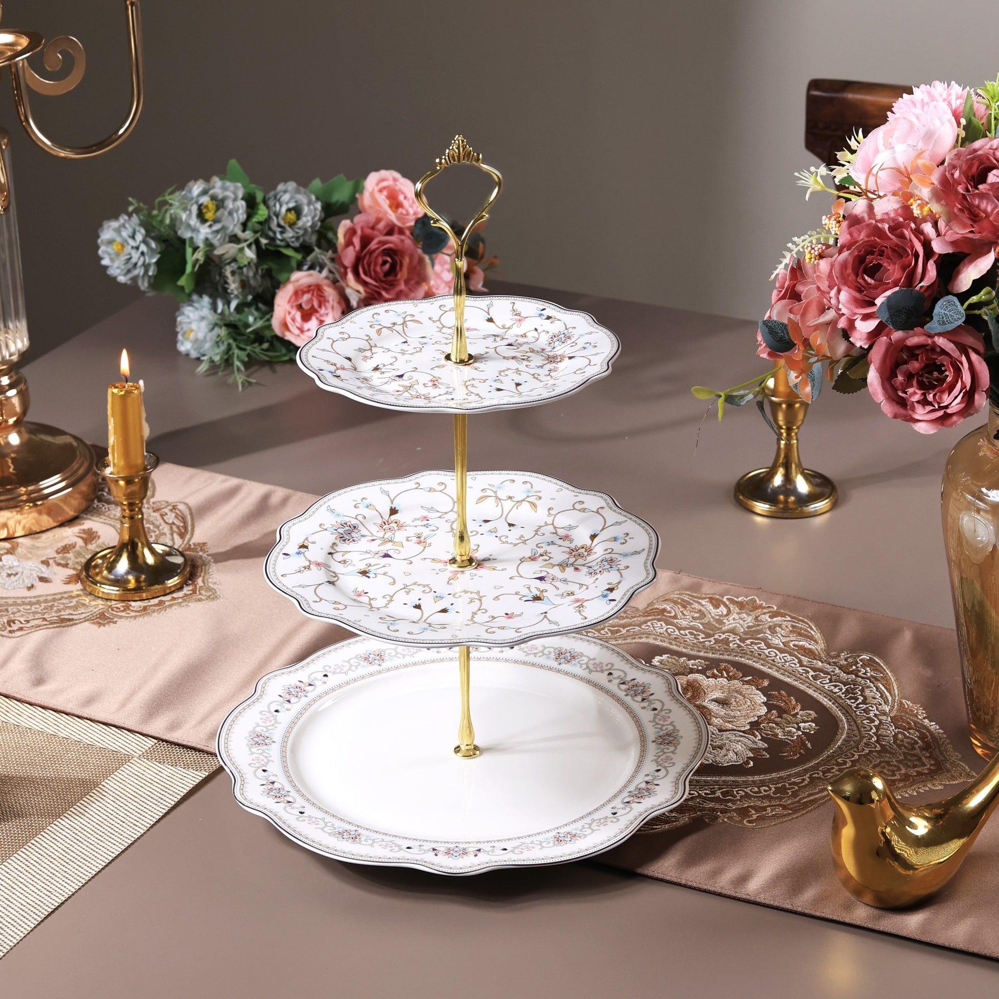 White Pattern Three Tier Dessert Stand - Vigneto