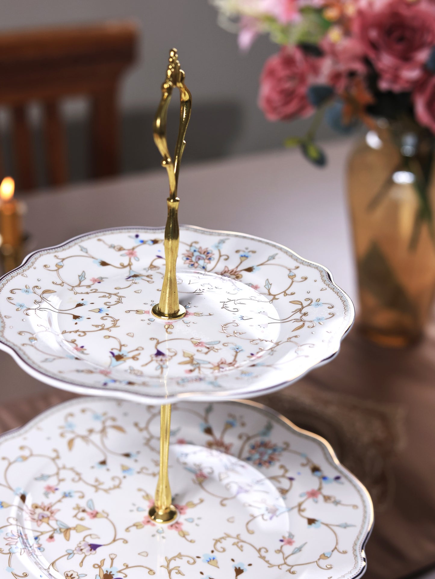 White Pattern Three Tier Dessert Stand - Vigneto