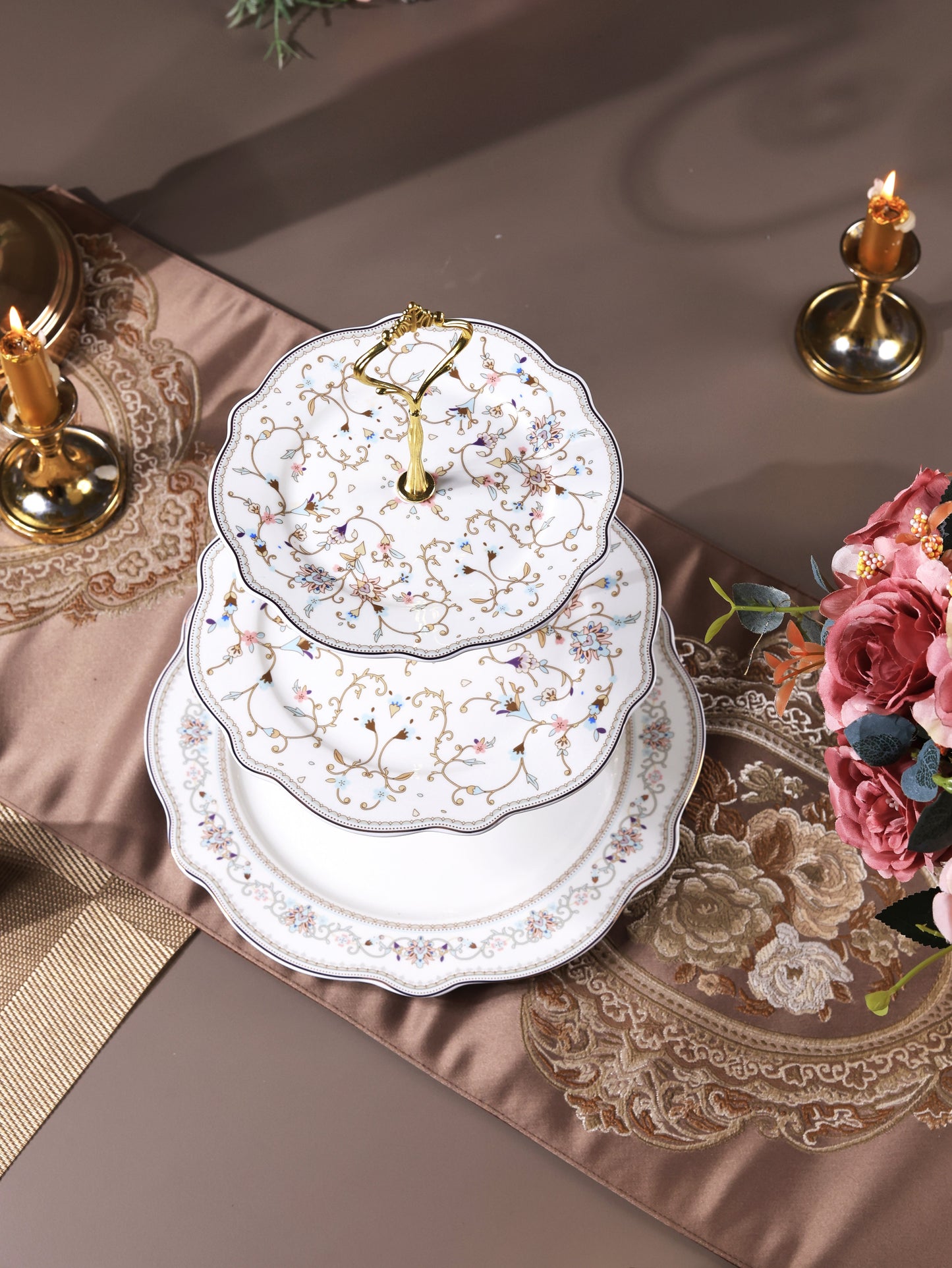 White Pattern Three Tier Dessert Stand - Vigneto