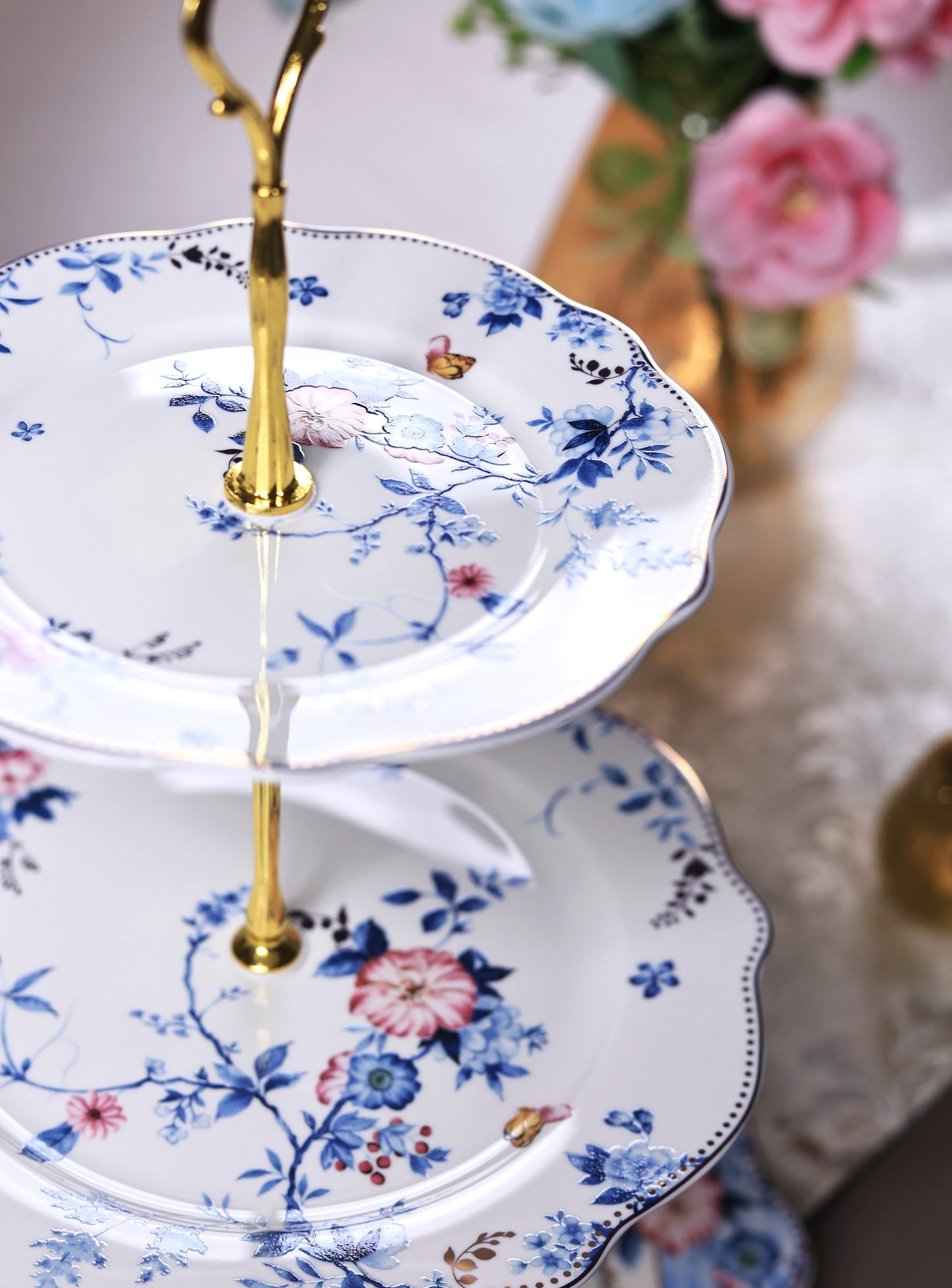 Spring Meadows Three Tier Dessert Stand - Vigneto