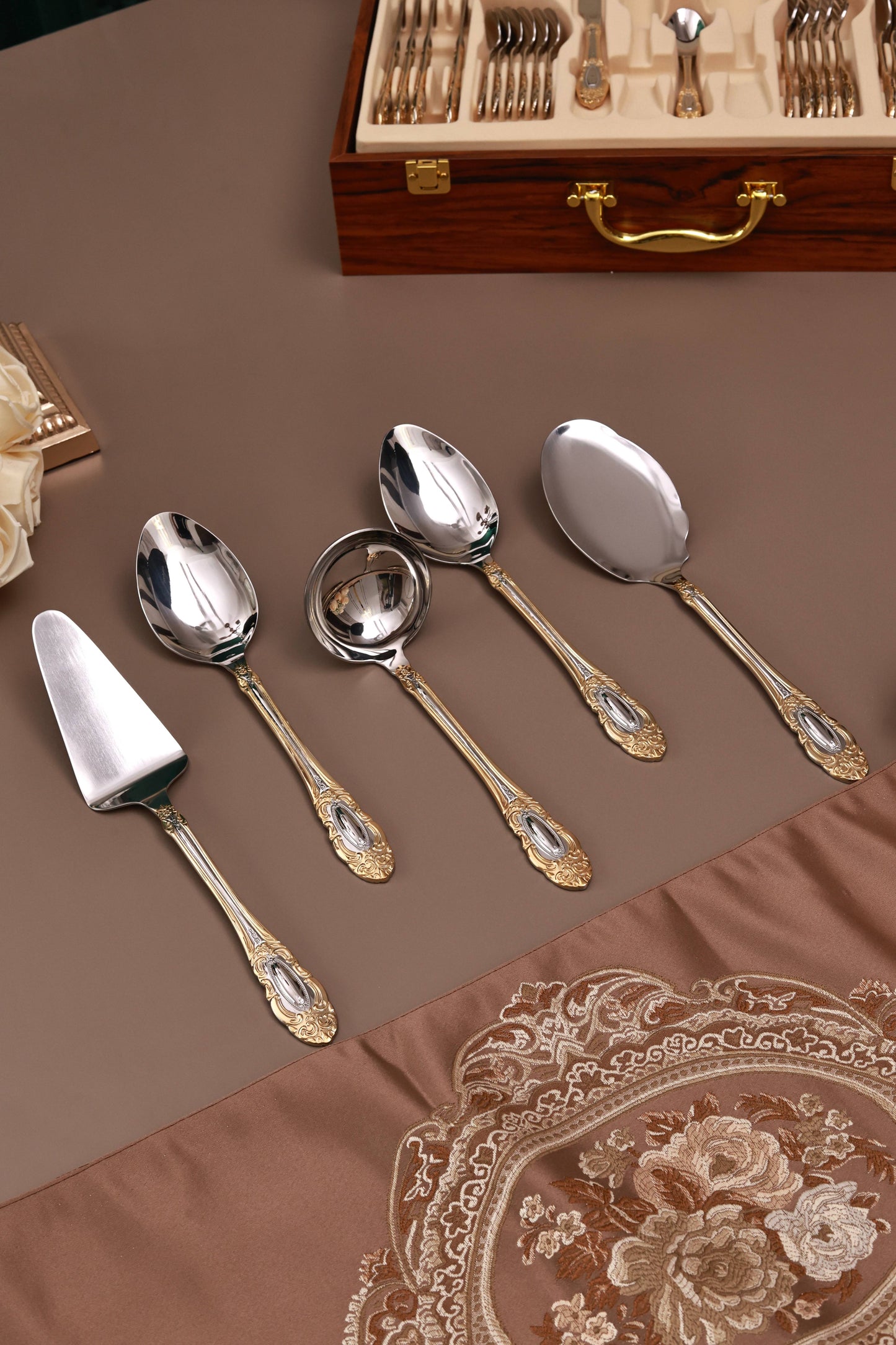 Regal Medallion 65 Pcs Cutlery Set (Palace Collection, 24K Gold Plated)