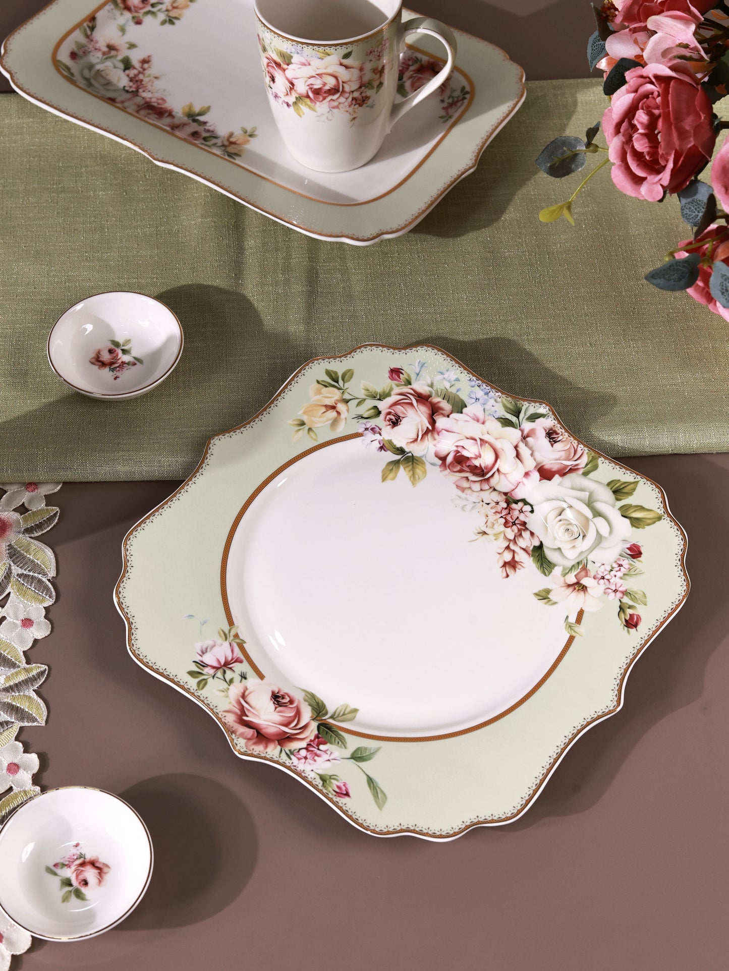 Pistachio Green 8 Pcs Coffee & Platter Set (4 Mugs, 1 Square Platter, 1 Snack Platter, 2 Dip Bowls)
