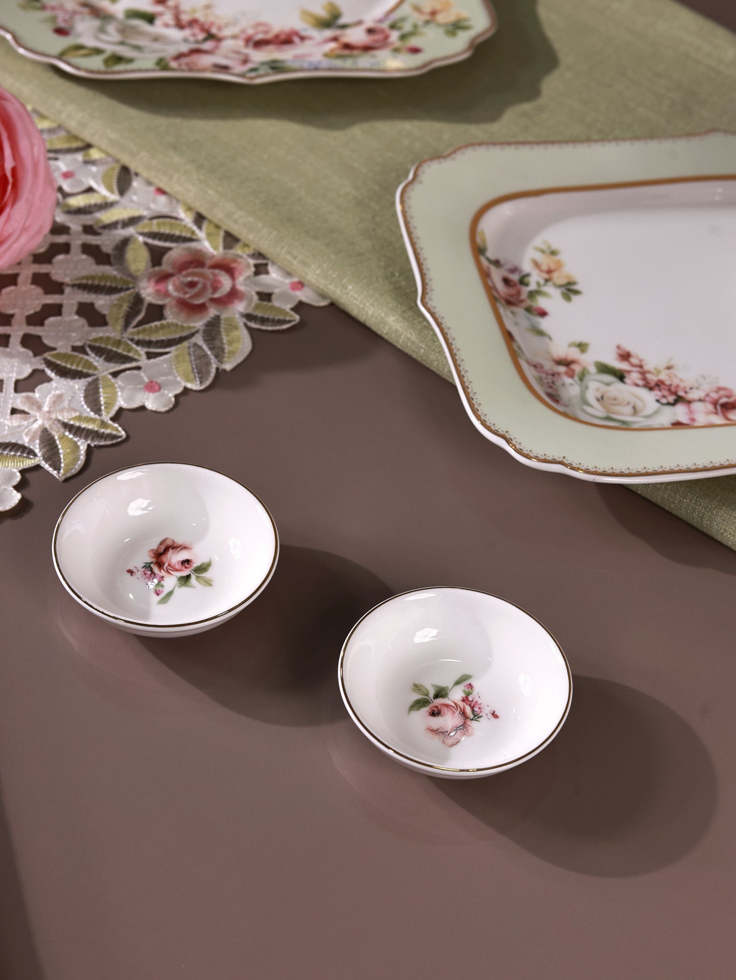 Pistachio Green 8 Pcs Coffee & Platter Set (4 Mugs, 1 Square Platter, 1 Snack Platter, 2 Dip Bowls)