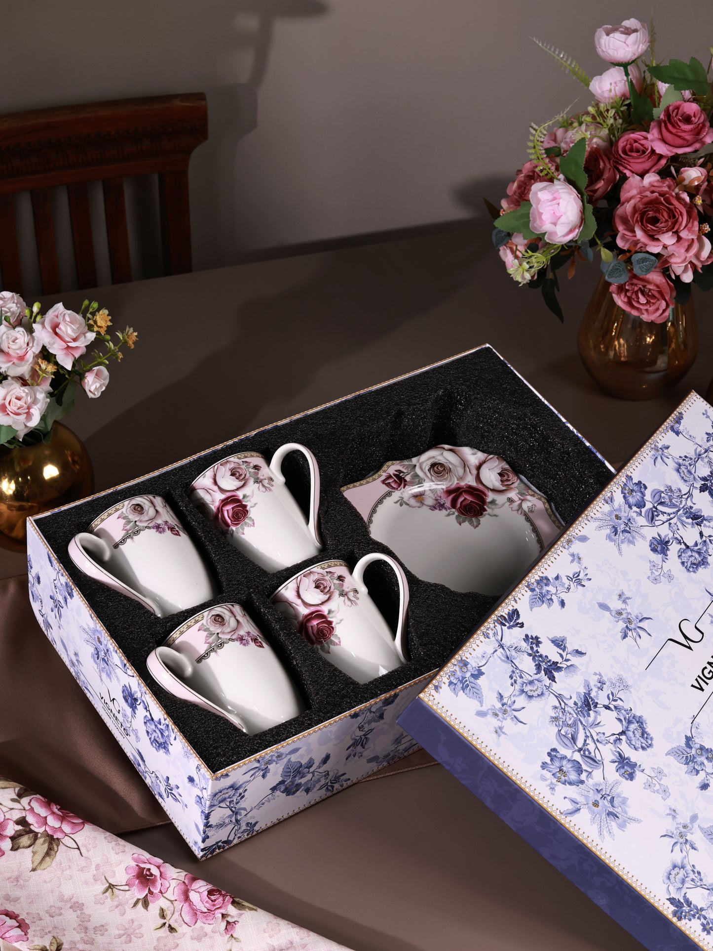 Rose Garden Coffee Mugs with Snack Plates (4 Mugs and 4 Snack Plates)
