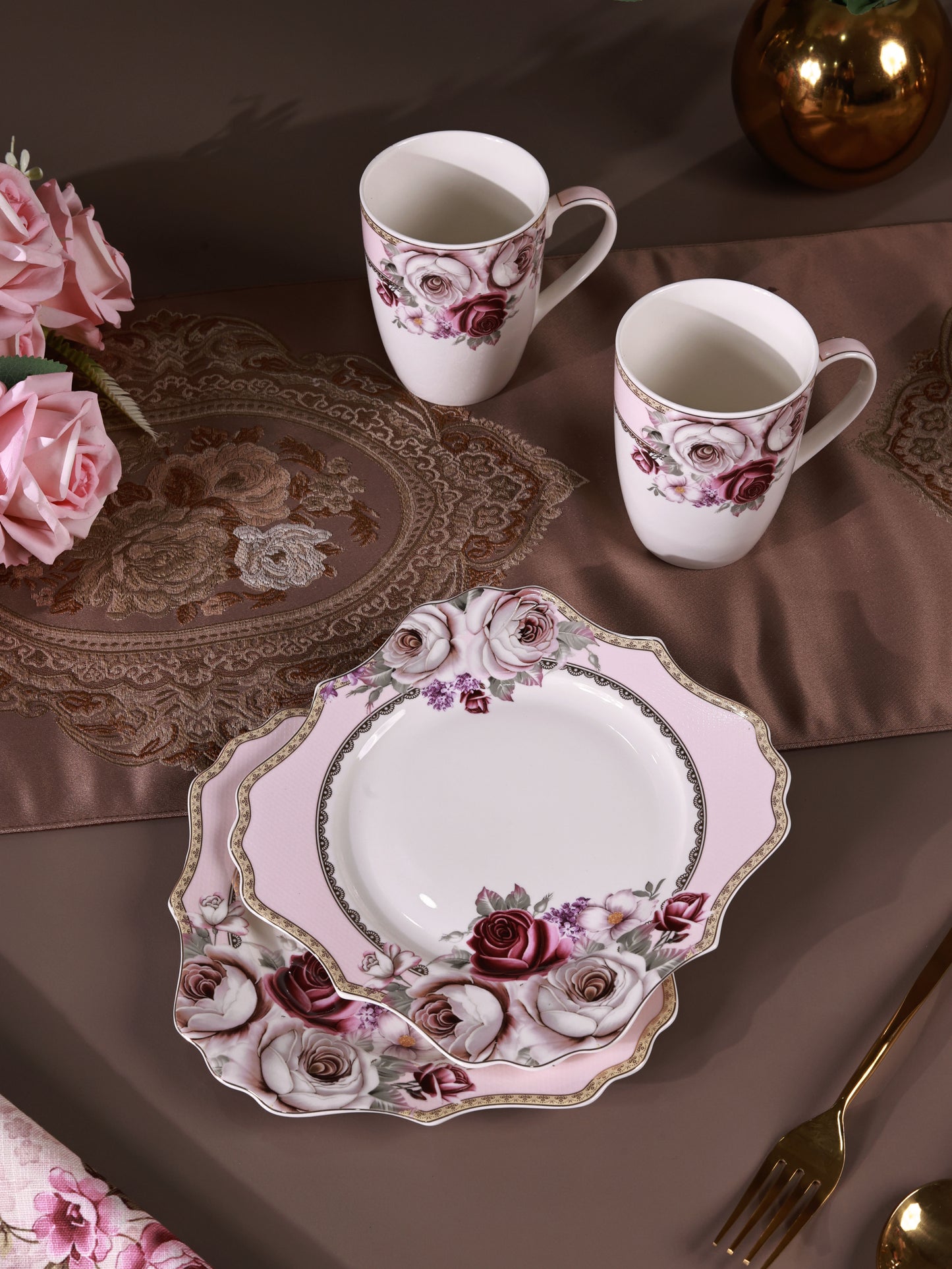 Rose Garden Coffee Mugs with Snack Plates (4 Mugs and 4 Snack Plates)