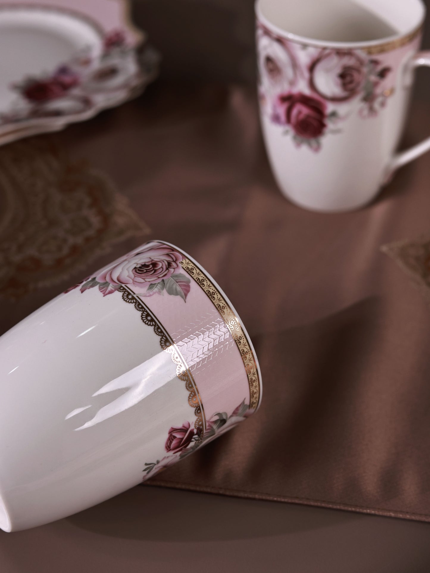 Rose Garden Coffee Mugs with Snack Plates (4 Mugs and 4 Snack Plates)