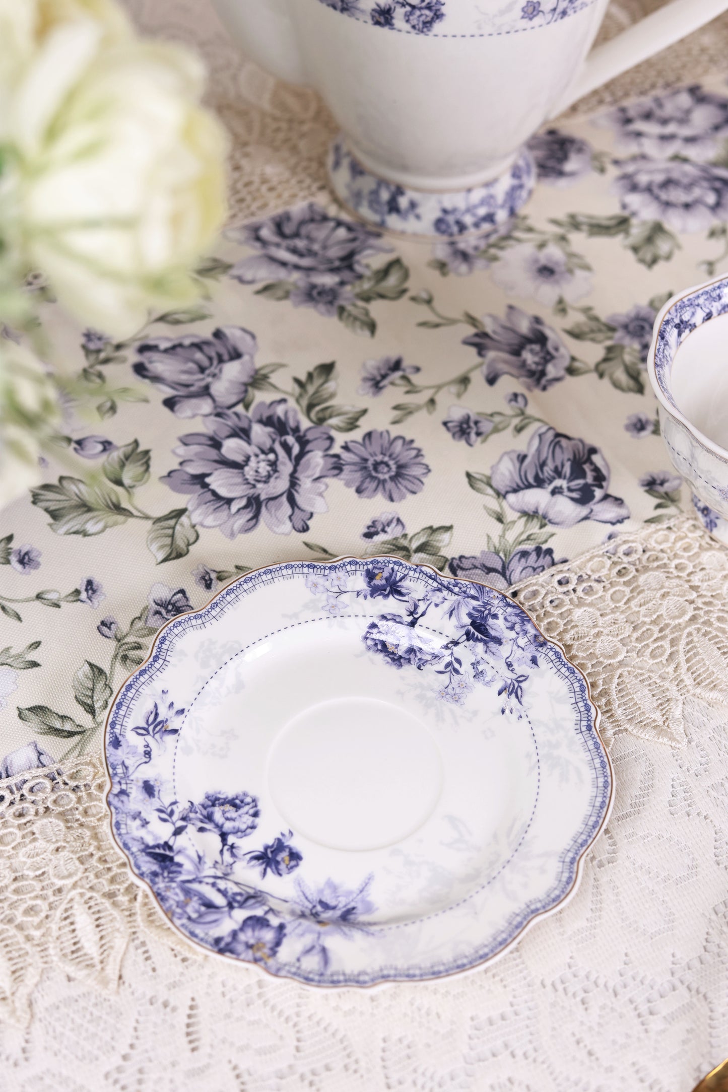 Jardin de Jouy 15 Pcs Tea Set (Vintage Collection)