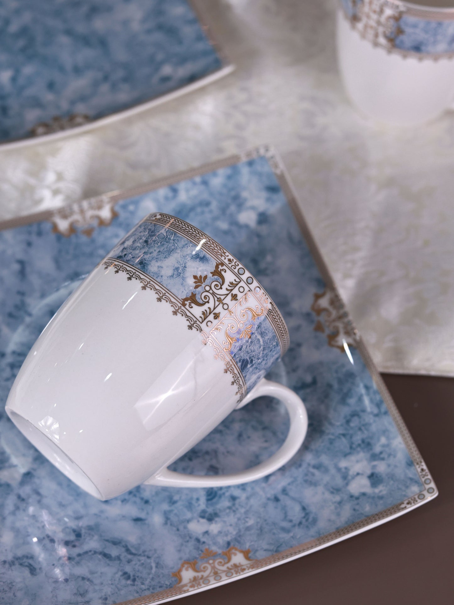 Majestique Blue Coffee Mugs with Snack Plates (4 Mugs and 4 Snack Plates)