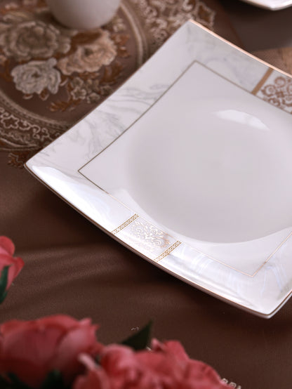 Regency Gold Coffee Mugs with Snack Plates (4 Mugs and 4 Snack Plates)