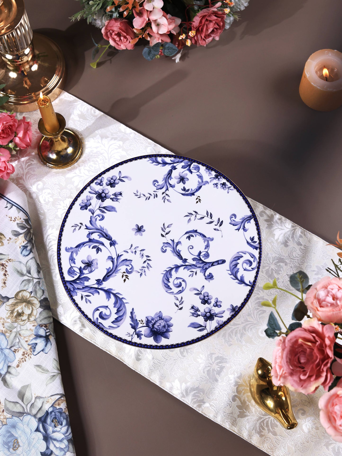 Midnight Blue Cake Stand - Vigneto