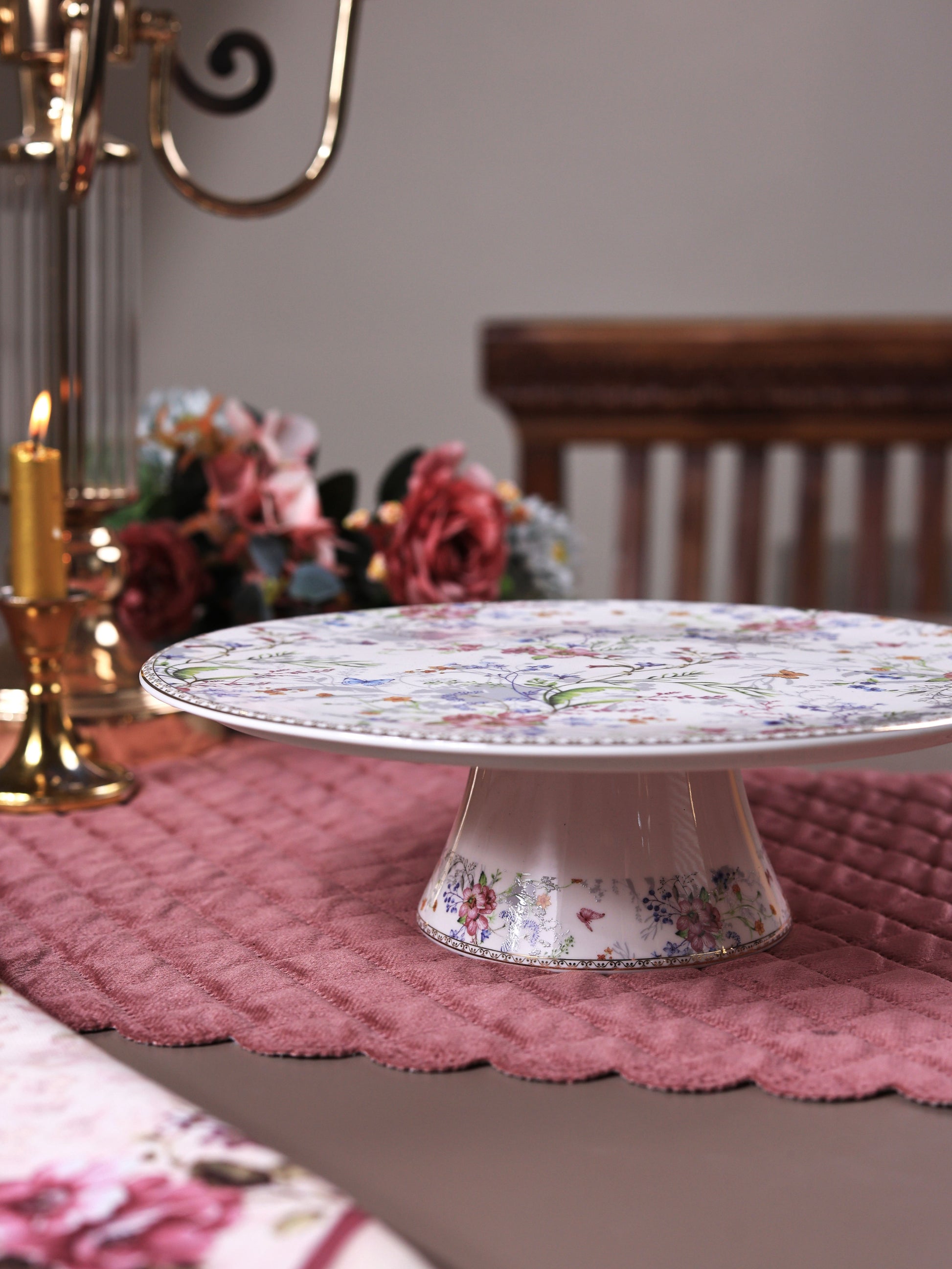 Flower Bed Cake Stand - Vigneto