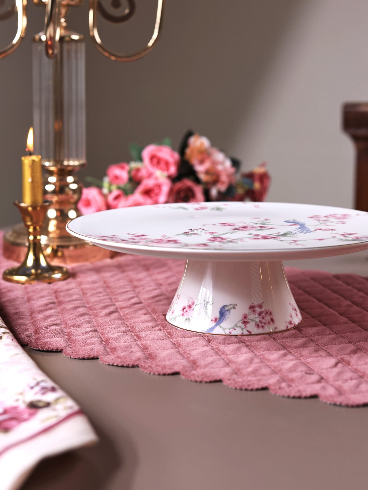 Orchid Bliss Cake Stand - Vigneto