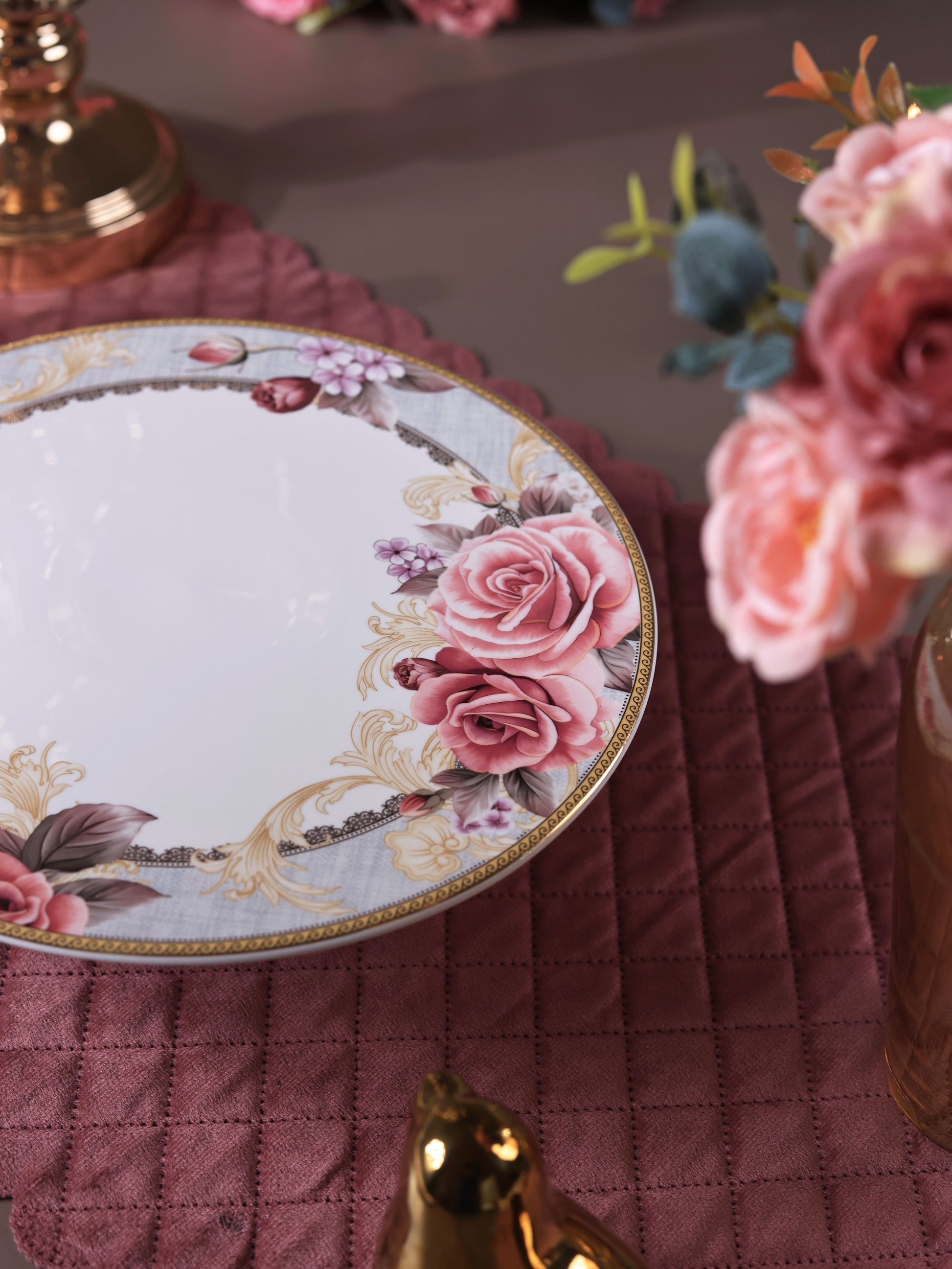 Gold Roses Cake Stand - Vigneto