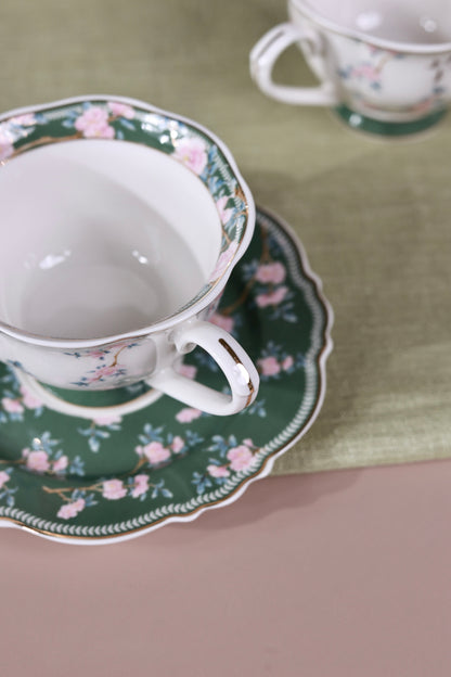 Victorian Green Cup and Saucer Set (Vintage Collection, 6 Cups and 6 Saucers) - Vigneto