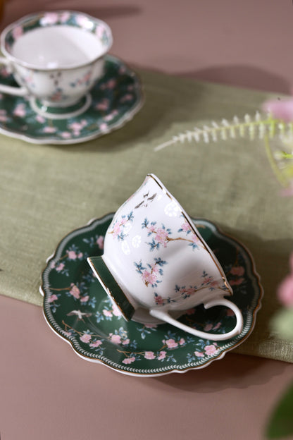 Victorian Green Cup and Saucer Set (Vintage Collection, 6 Cups and 6 Saucers) - Vigneto