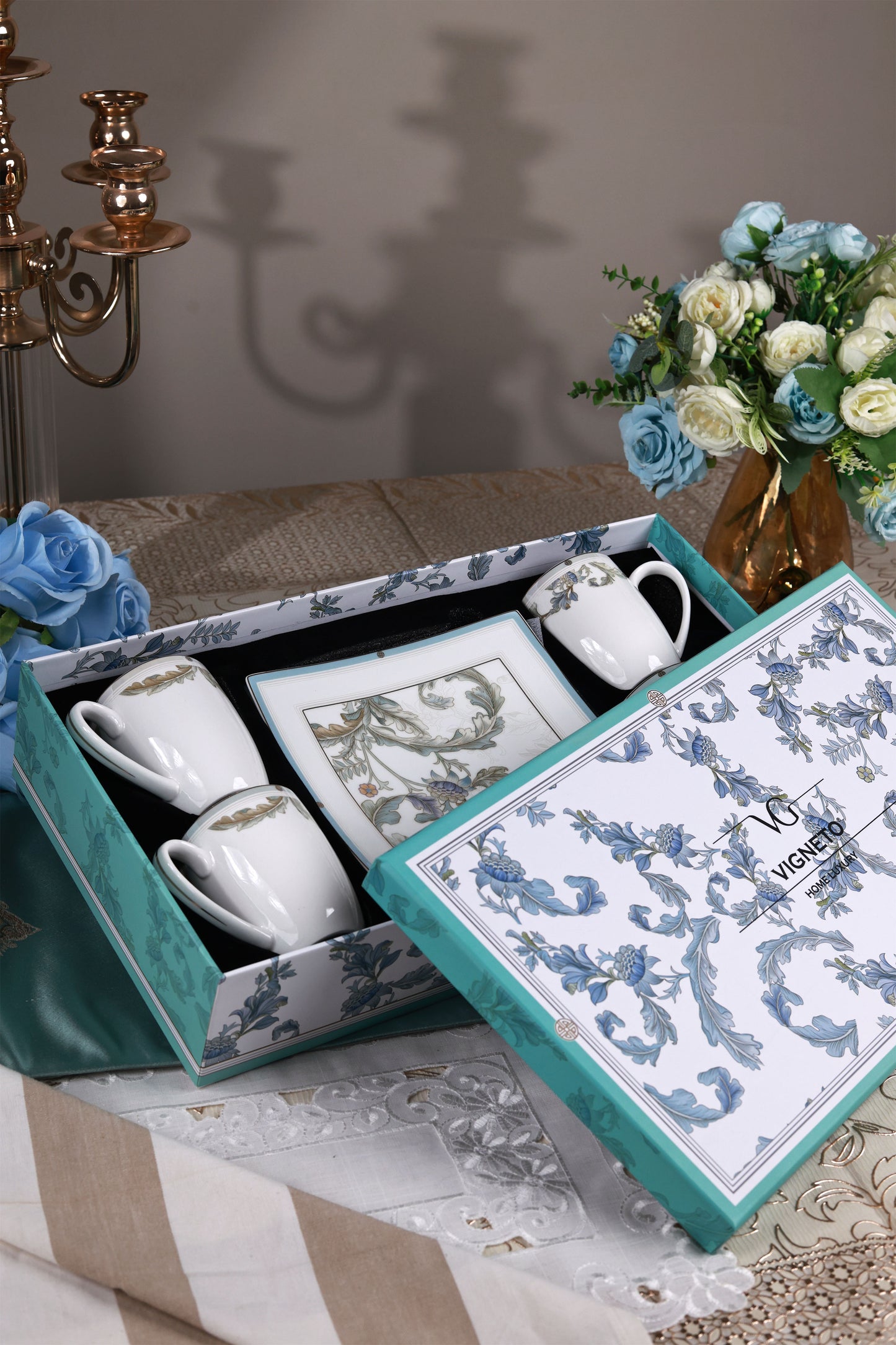 Oriental Blume Coffee Mugs with Snack Plates (4 Mugs and 4 Snack Plates)